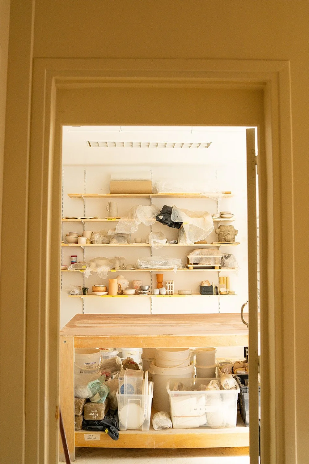 April 9 (THU.) 18:30 - 20:30 Ceramic Workshop in Japanese or English for adult [2 hours]