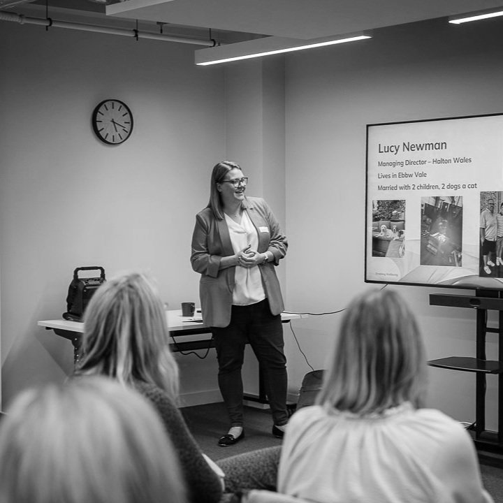 Womens+Networking-14.jpg