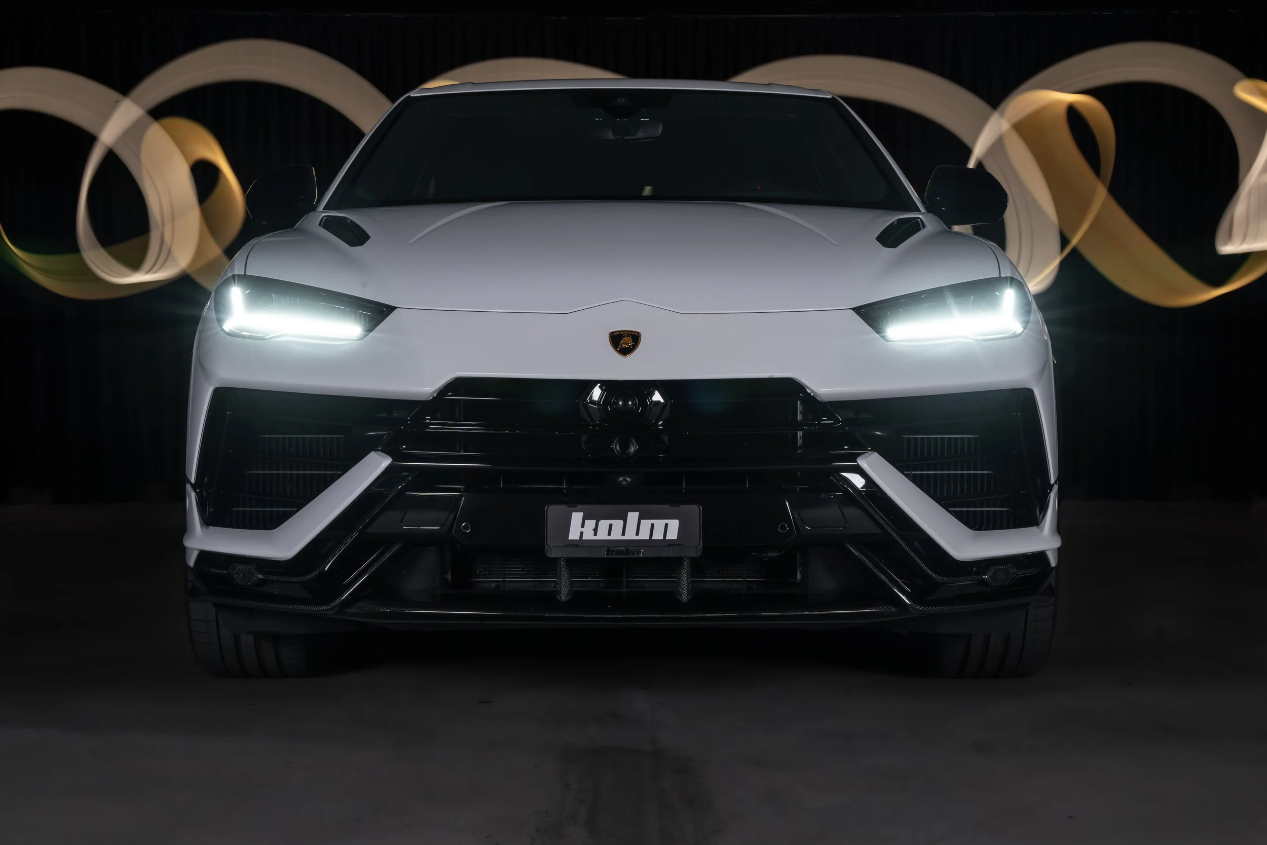 Lamborghini Urus Performante Weiss2.jpg