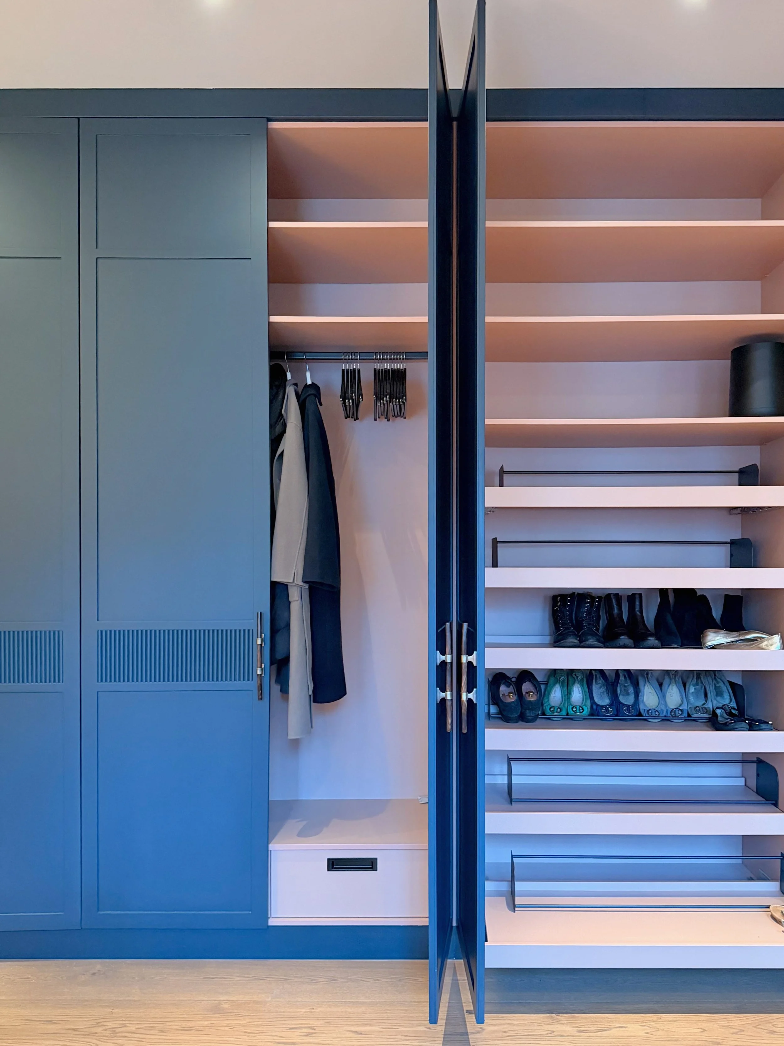 Garderobenschrank EG - 1_compressed.jpeg