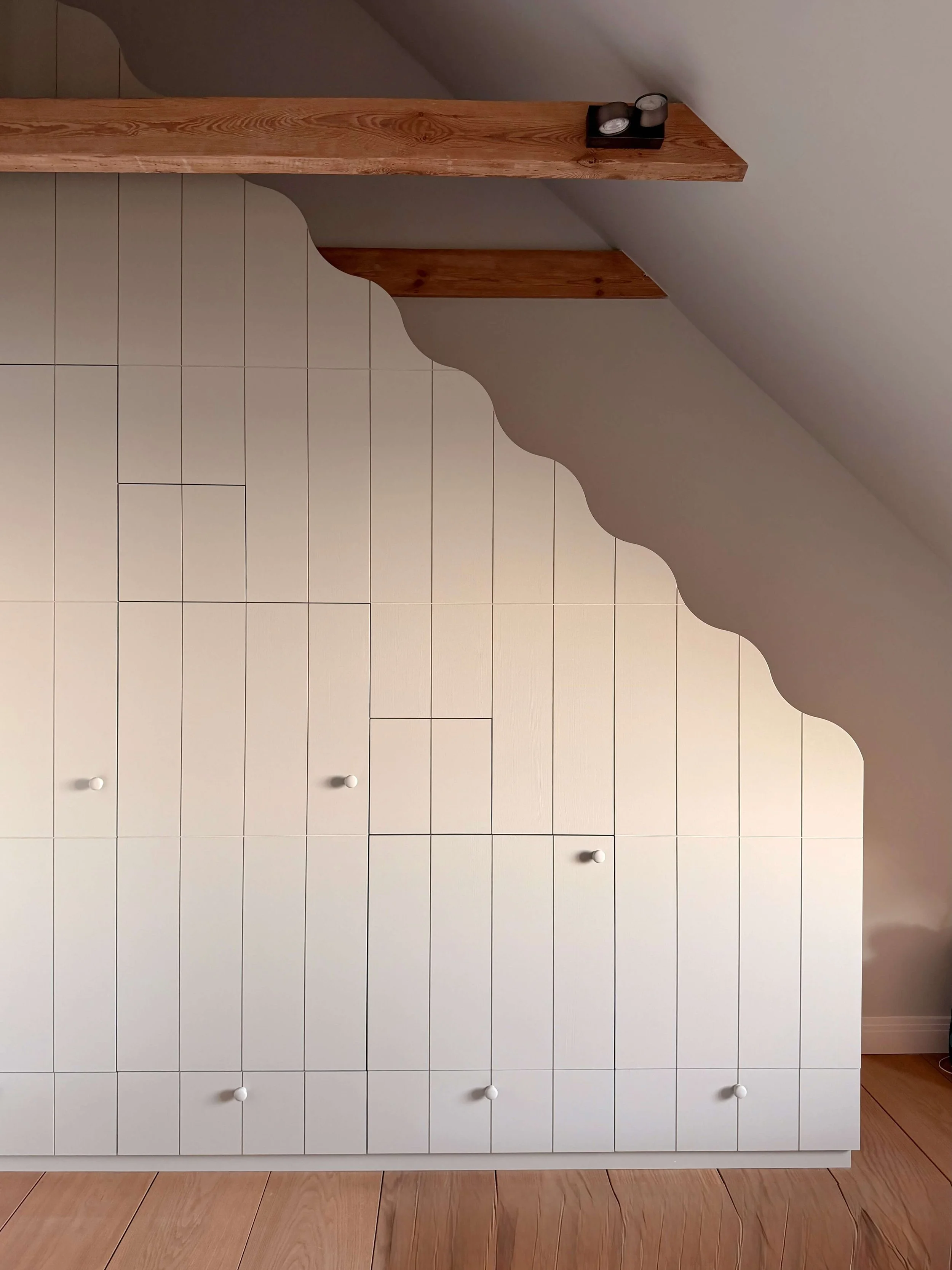 Kizi schrank - 1.jpeg