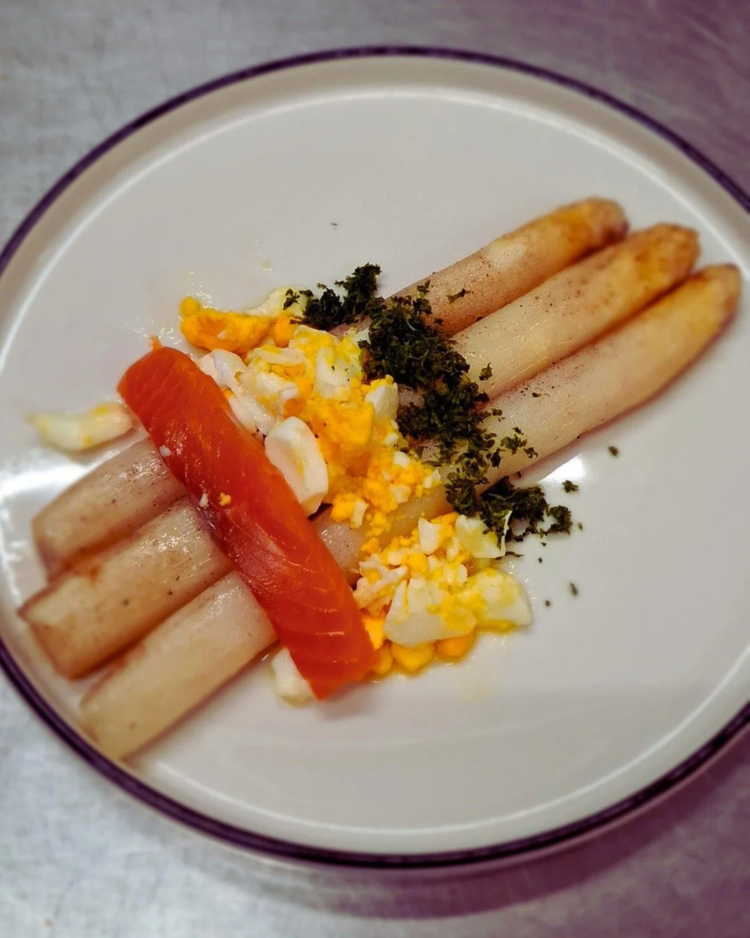 Weekend vibes bij PlazaCaf&eacute; ✨

Onze nieuwe suggesties zijn er vanaf morgen, 25 April, en ze zijn helemaal klaar om jouw weekend n&eacute;t dat tikkeltje beter te maken&hellip;

🌿 Asperges op Vlaamse wijze
🌿 Asperges met gerookte zalm, ei en 
