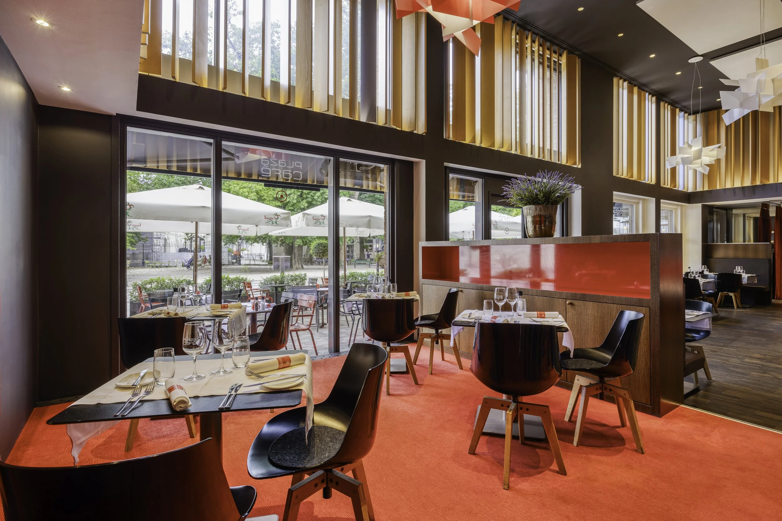 PlazaCafé Lounge.jpg