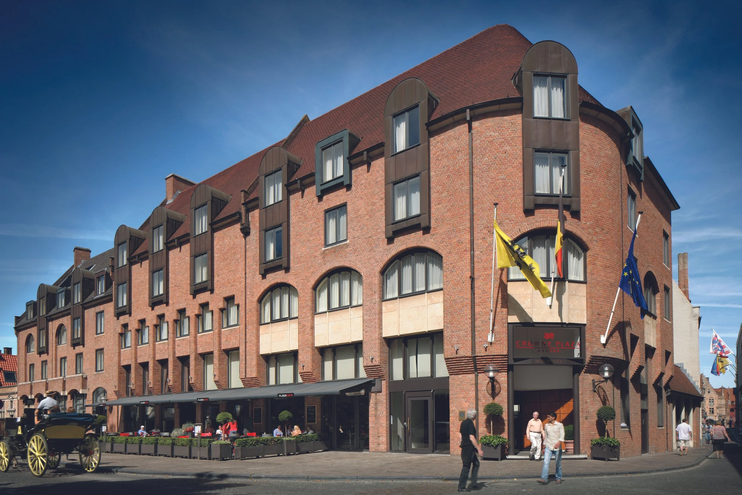 Gevel Crowne Plaza Brugge dag.jpg