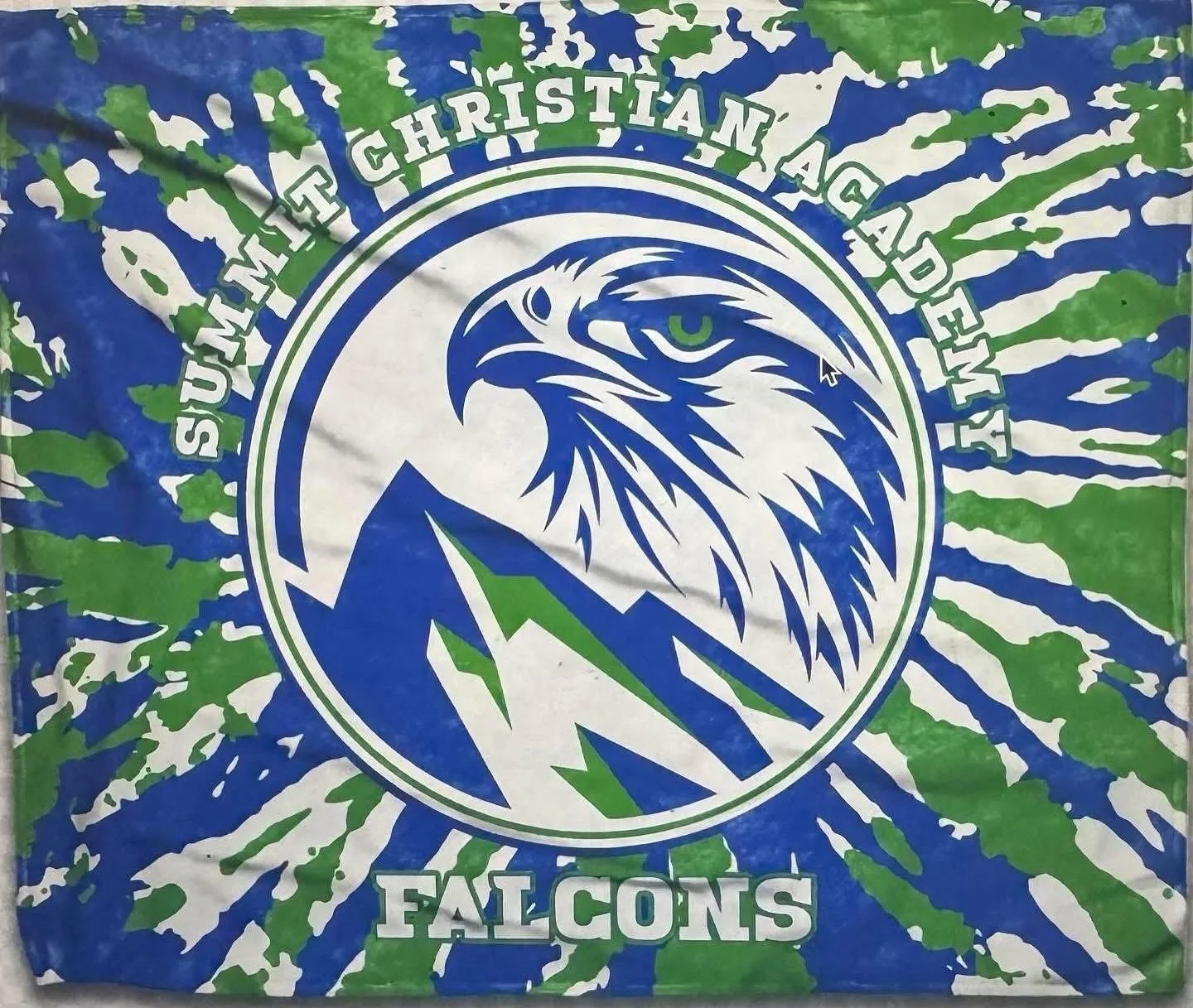 One good thing about the seasons changing…it’s officially BLANKET SEASON π
New to Summit Christian Academy? Don’t worry…we have you covered!
These blankets are so soft and big! Great for chilly, cold, rainy outside sport