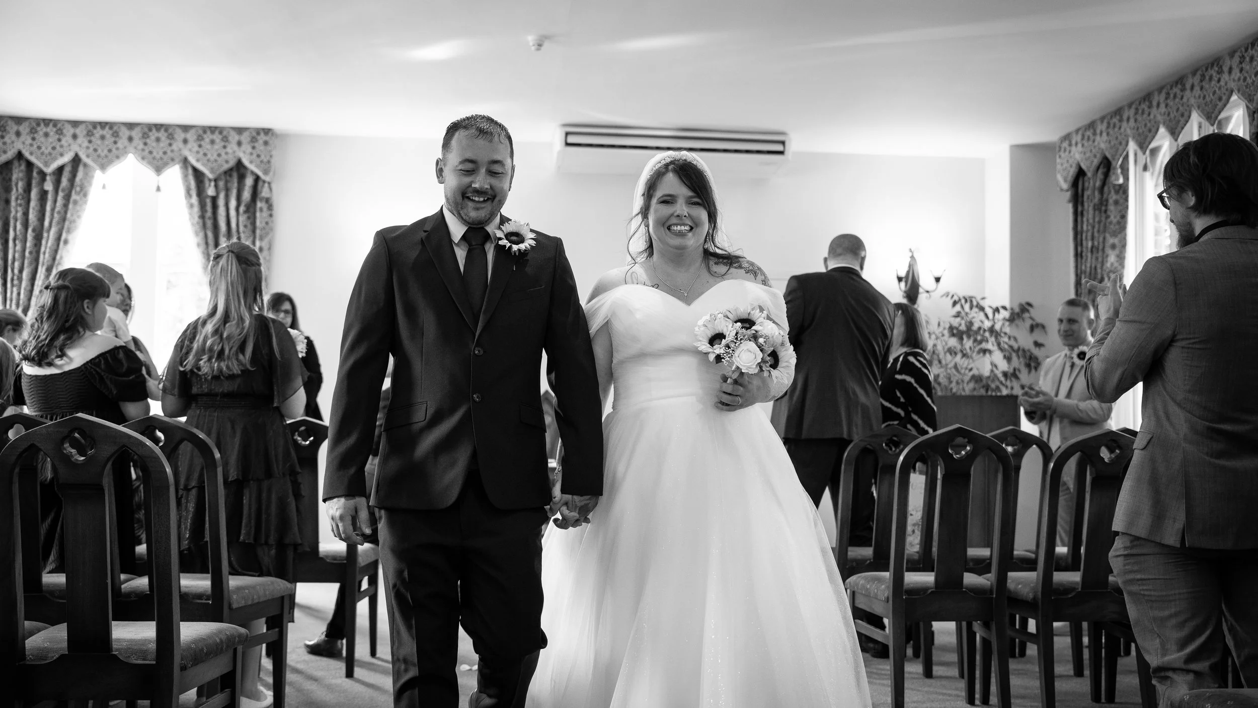Mr & Mrs Hales (72).jpg