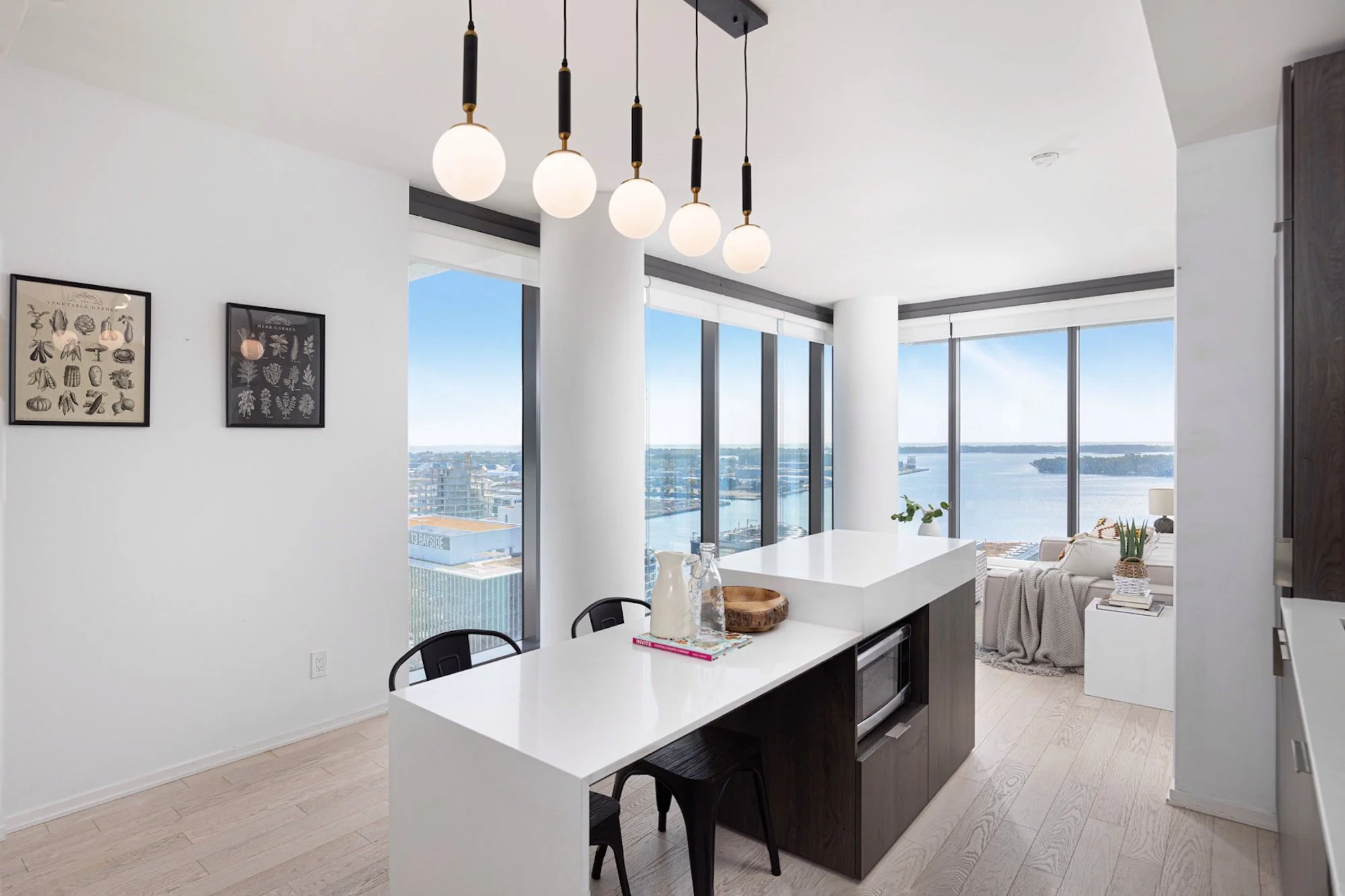 MJG1T04-0002 post.jpg