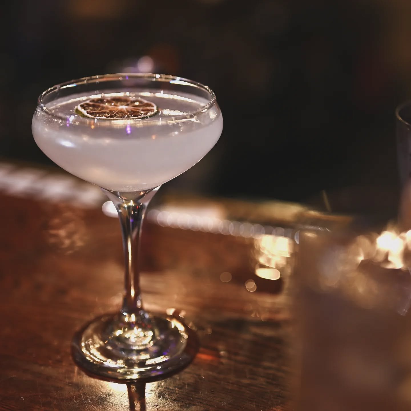 🍸 LYCHEE MARTINI 🍸 

Just one of our favorite cocktails, served every Monday night at Faklandia, where you can expect to find Kokoro Cafe&rsquo;s Curry House: filled with freshly made meat &amp; vegetable curries, crispy katsu, korokke, &amp; karaa