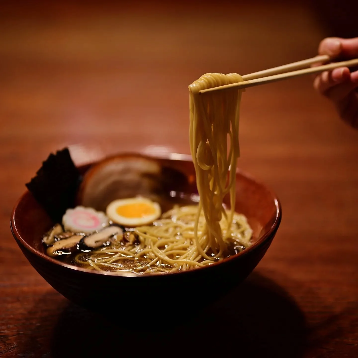 🍜 LAST RAMEN NIGHTS OF THE YEAR!! 🍜

Then we'll see you next year for more ramen and surprises!

Tonight at @faklandiabrewing from 5pm-9pm
Tomorrow at @holeymackerel from 5pm-9pm

Photo by @nikkor47

#milwaukeefoodie #milwaukeefood #japanesefood #j