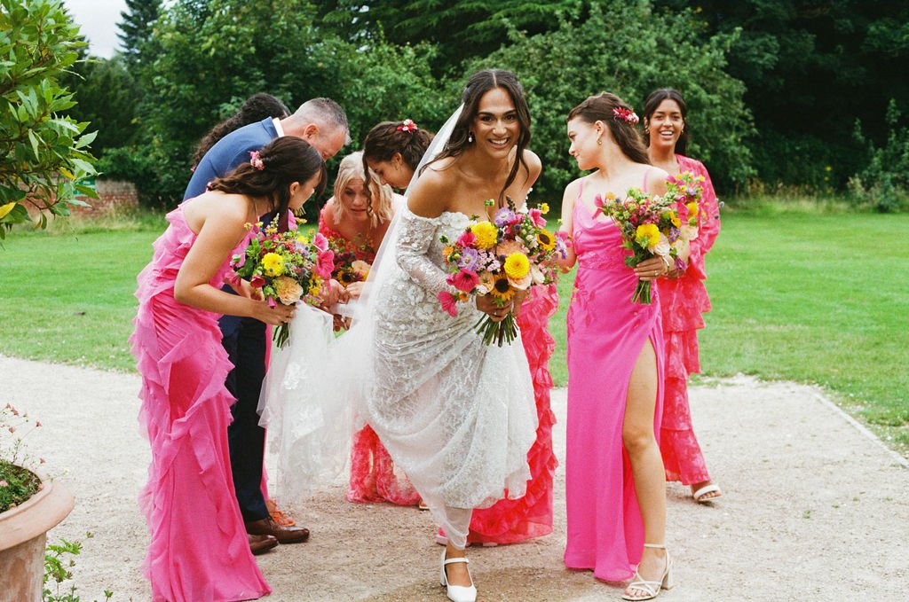 bride & bridesmaids