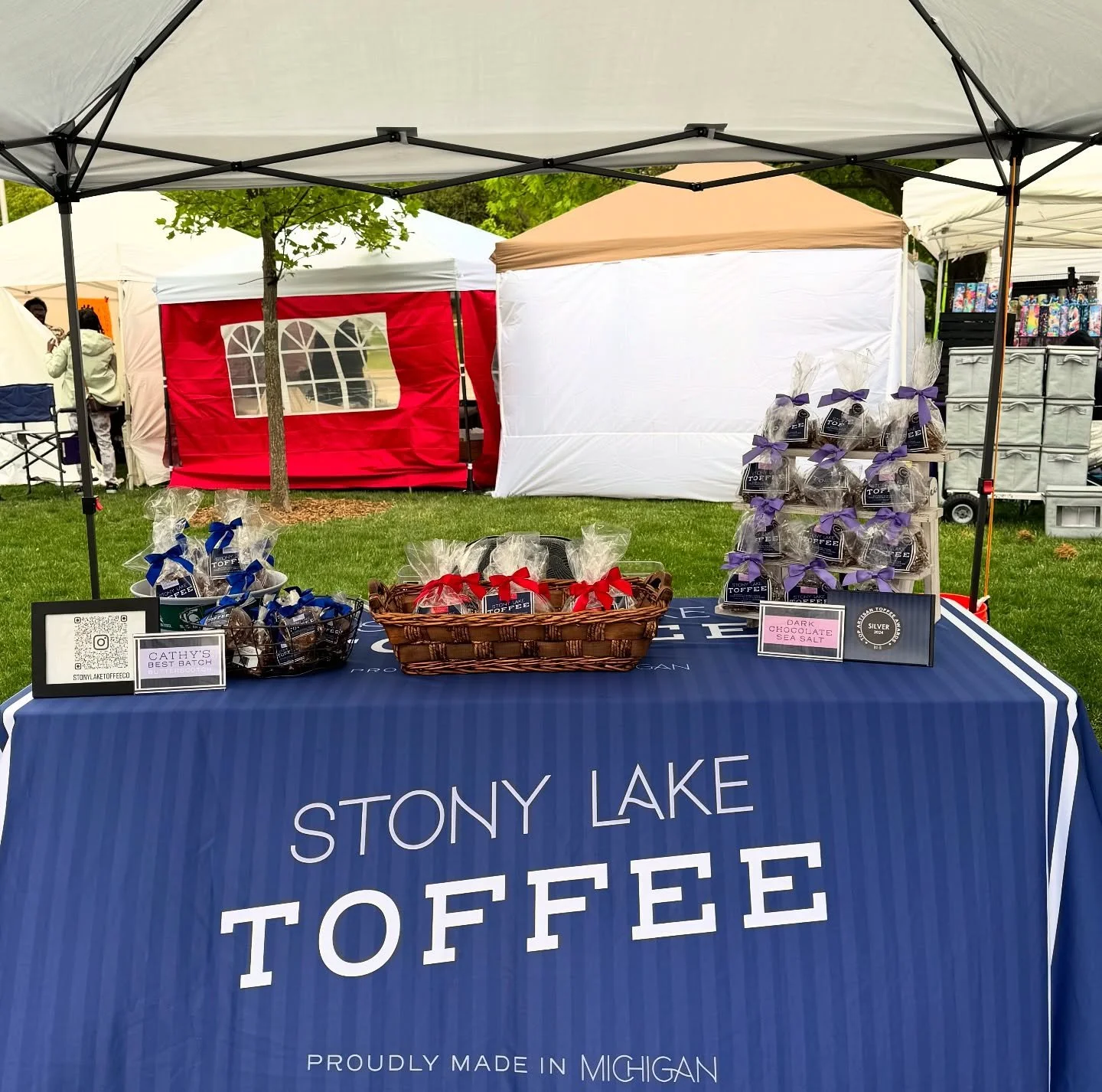 🌟 TODAY AND TOMORROW 🌟 
We’re at the MSU Arts and Crafts Show!! Come say hi, try out our award-winning toffee and pick up a few bags to take home 😉 we can’t wait to see you! 
SATURDAY, MAY 17TH (9AM - 6PM) 
SUNDAY, MAY 18TH (10AM - 5