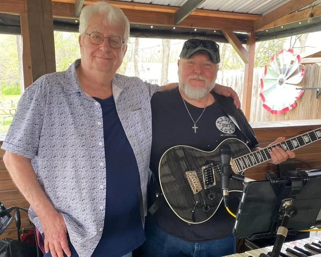 Dave Caputo Duo - Live On the Patio