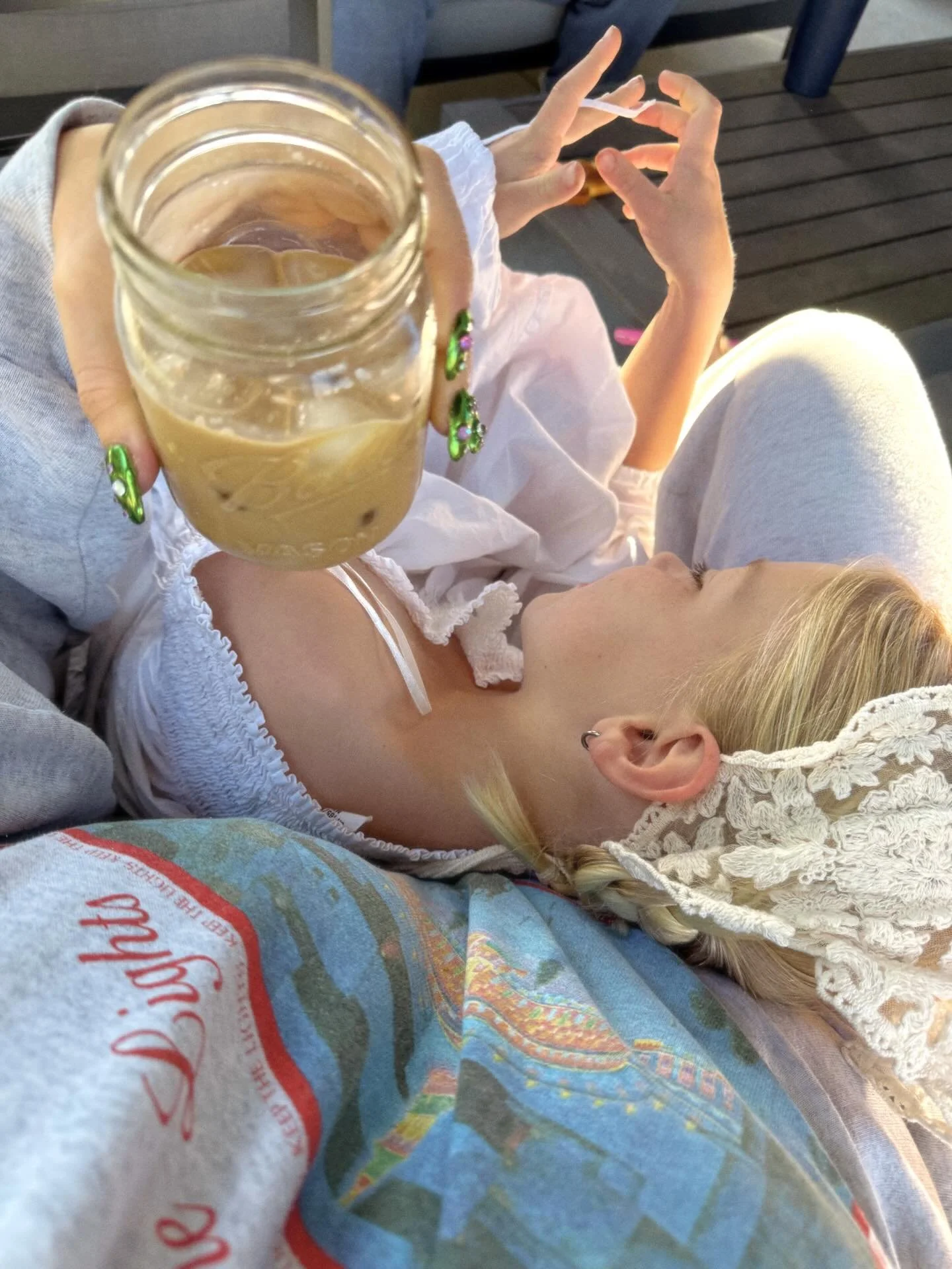 someone tell little Amber that this is what her sundays look like ☀️🪲🦋🐇🧚&zwj;♀️ #spring #family #motherhood #childhood #whimsy