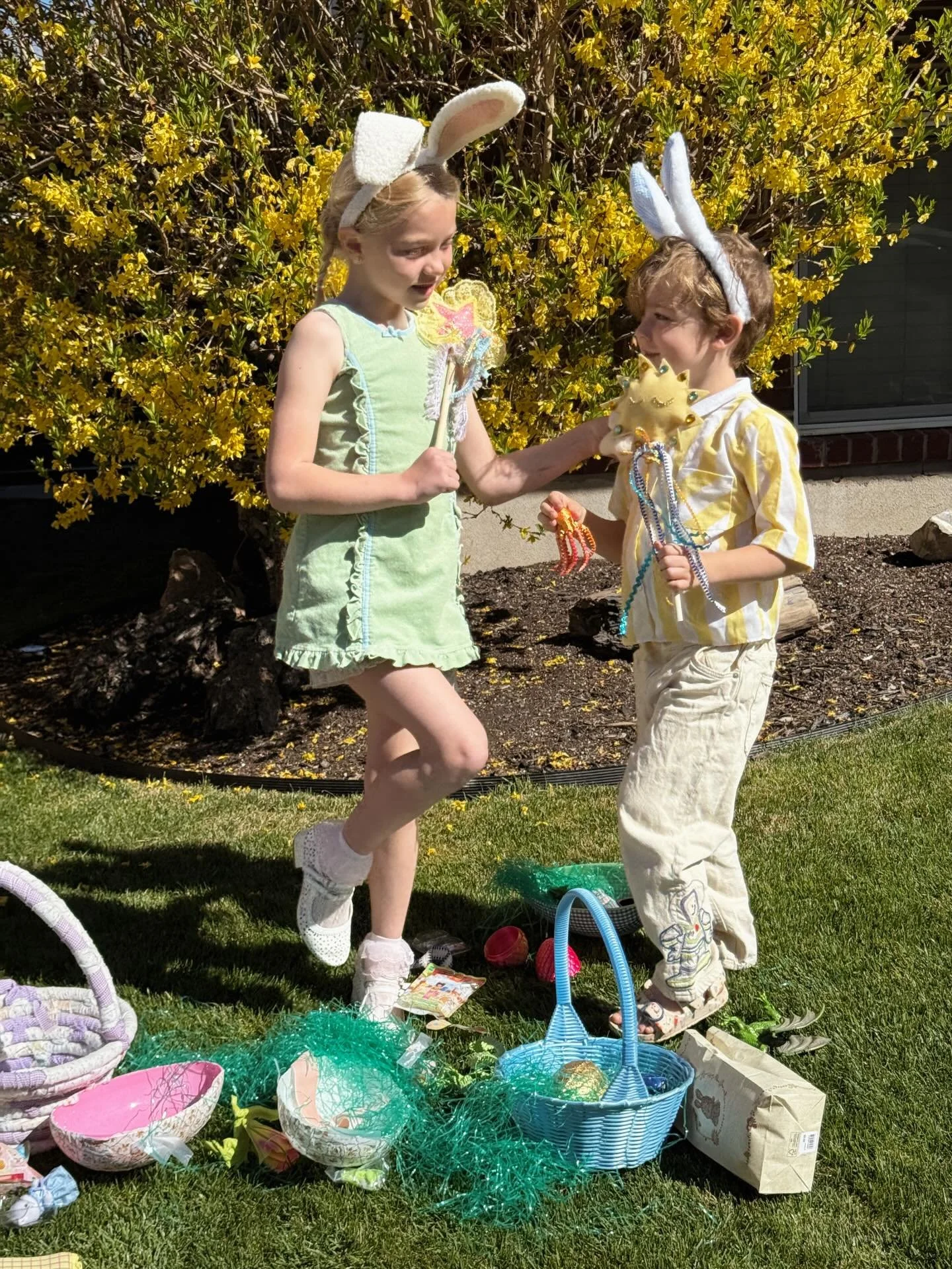 ~𝒽𝒶𝓅𝓅𝓎 𝐸𝒶𝓈𝓉𝑒𝓇~ 🐣🐇🧺
#easter #motherhood #childhood #easterbasket