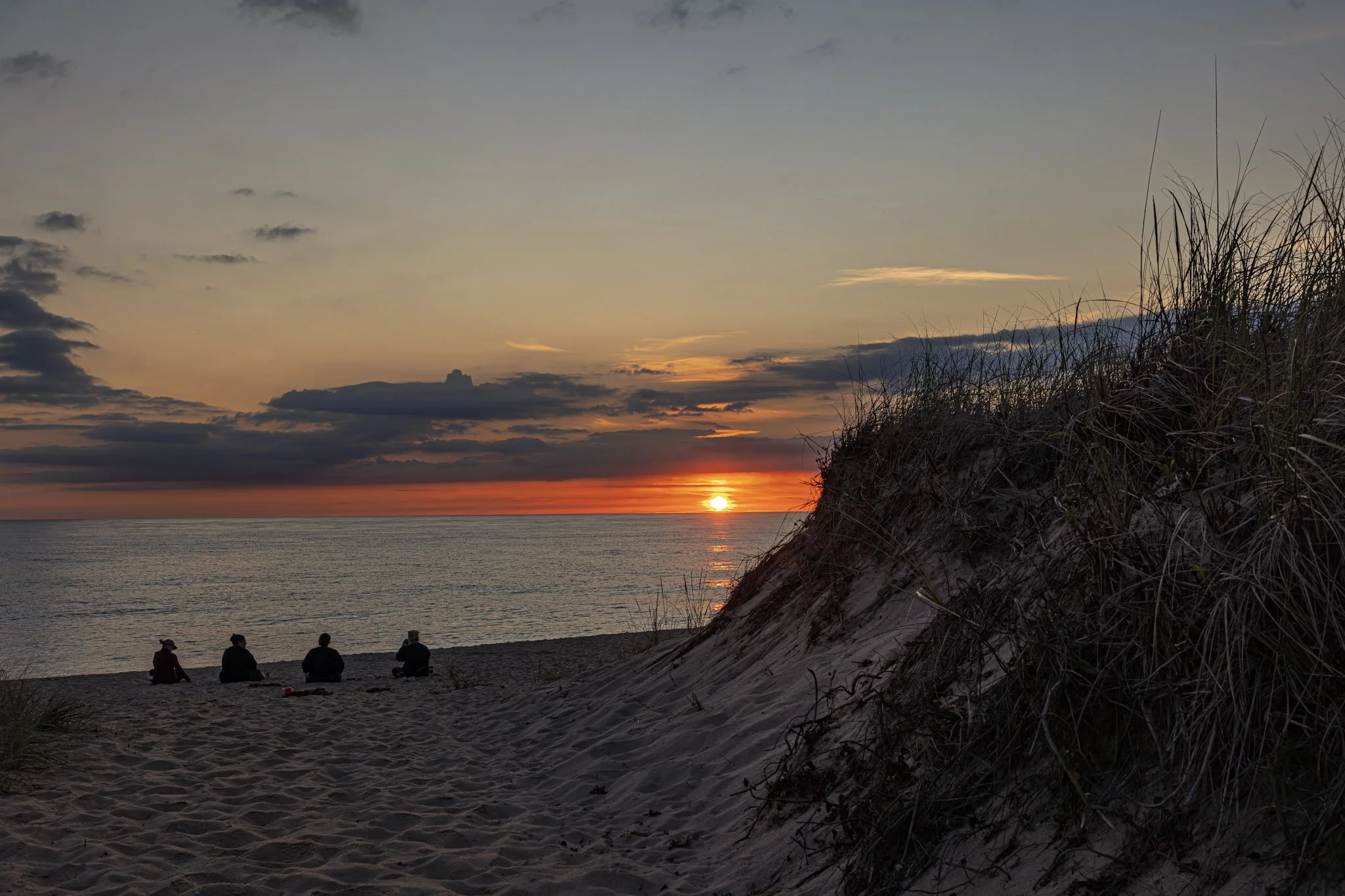 The Moment Between Years: One Quiet Hour to Tell Yourself the Truth
