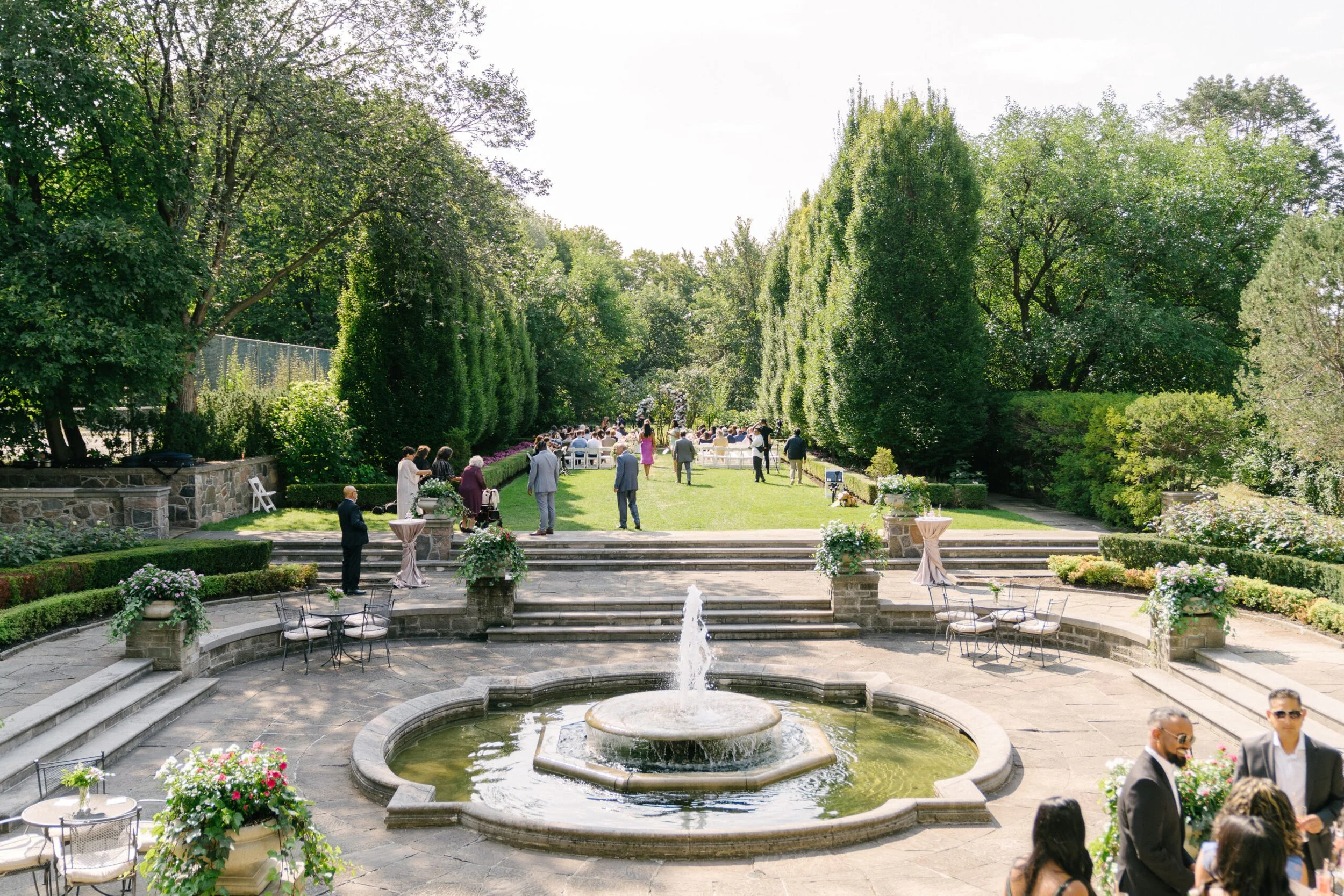 Estate-style luxury wedding at Graydon Hall Manor in Toronto with garden setting