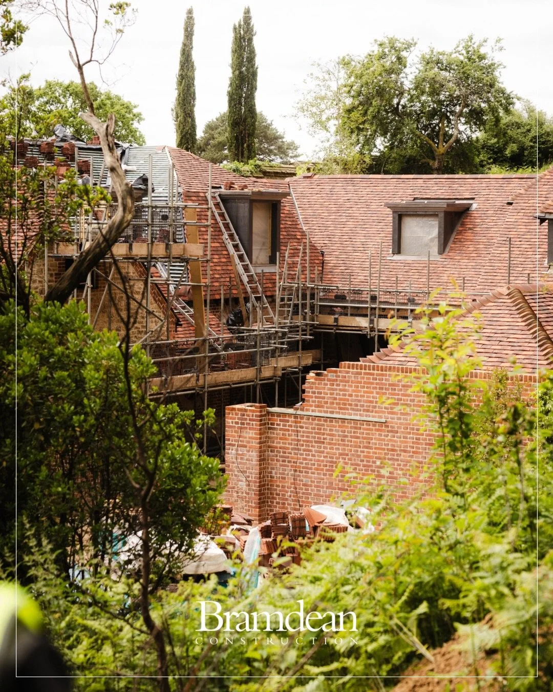 Making the most of the long days and great weather ☀️ A few snapshots from across our sites lately.

#bramdeanconstruction #highendhomes #workinprogress #luxuryhomes #construction