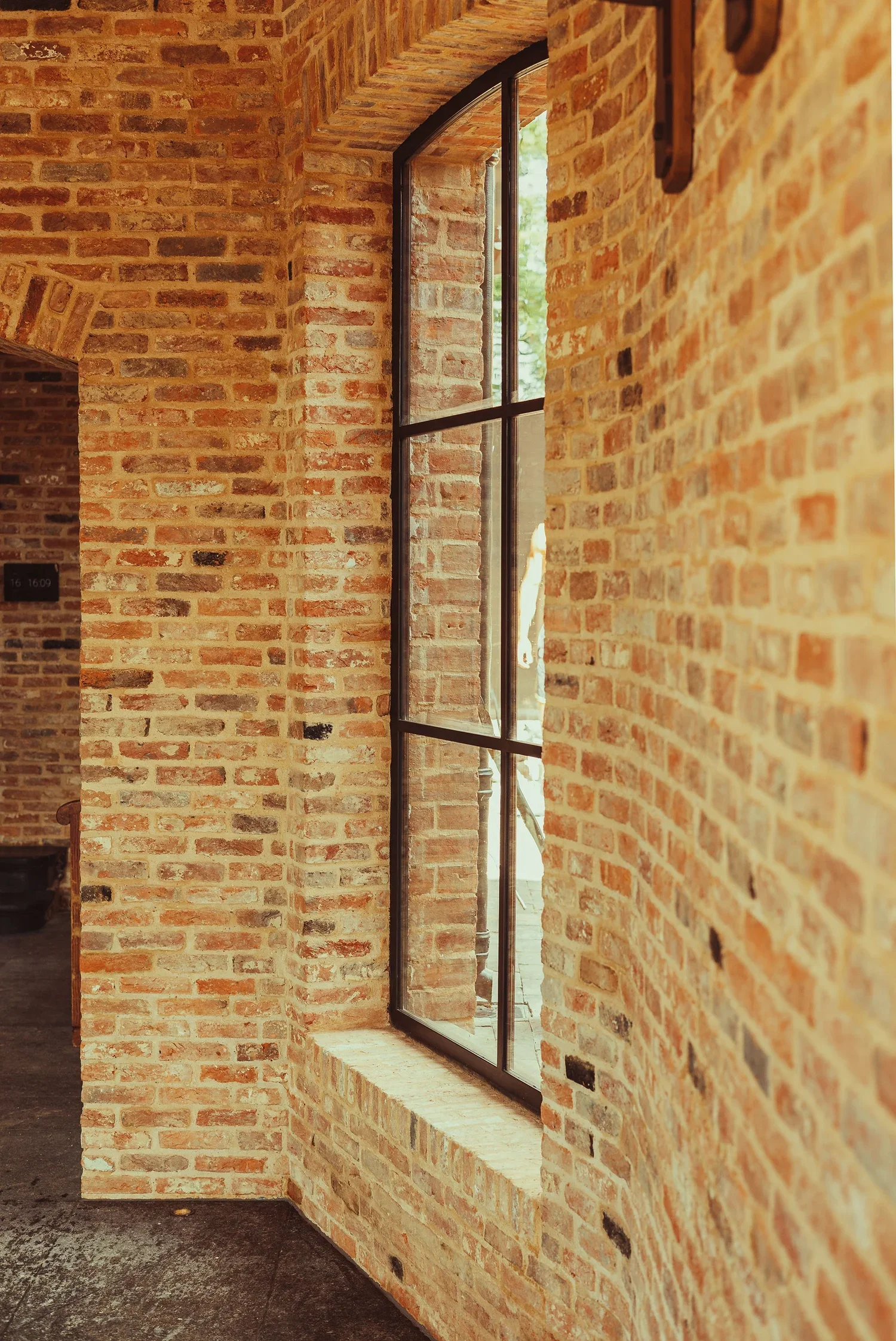 How to Keep Your Home Cool in a Warmer Climate: Home Cooling Solutions and Passive Cooling Design