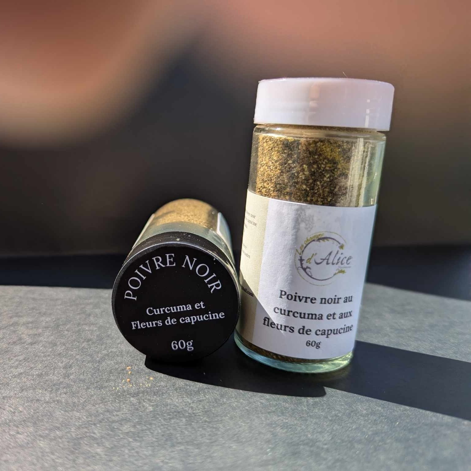 Poivre+noir+au+curcuma+et+aux+fleurs+de+capucine+60g-1.jpg