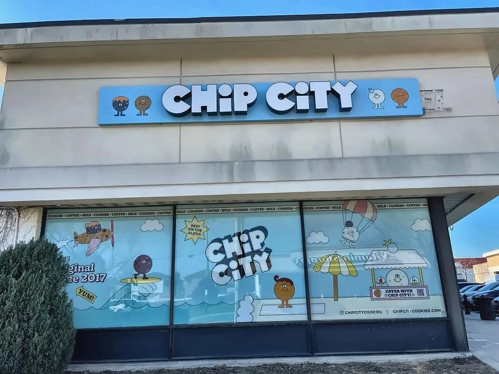 05_front_store.jpg