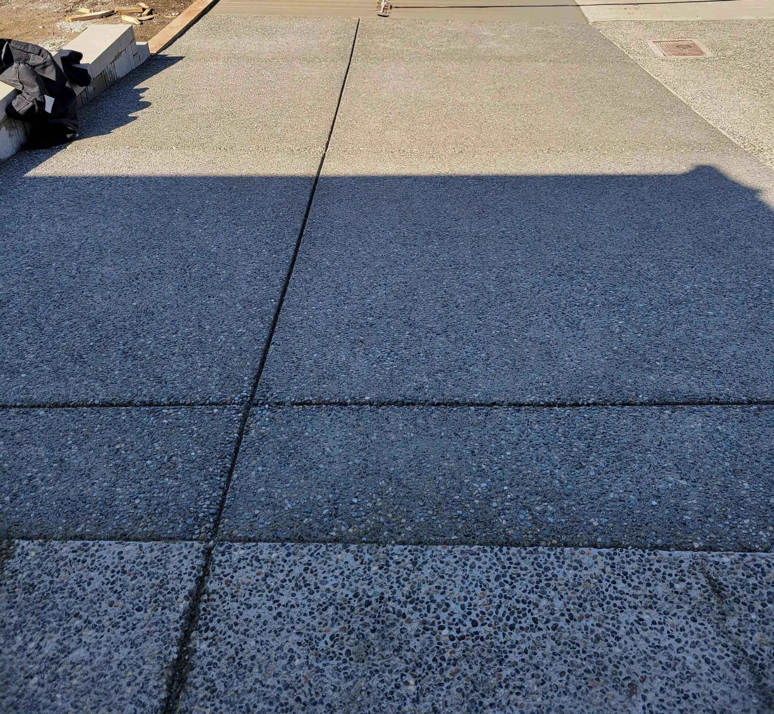 Experienced concrete placer and finishers for driveway upgrades