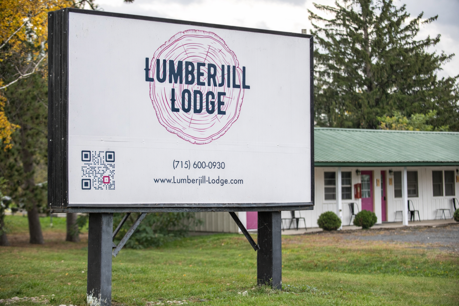 Why Smart Travelers Are Skipping Hotels and Choosing This Cozy Motel Near Balsam Lake Instead