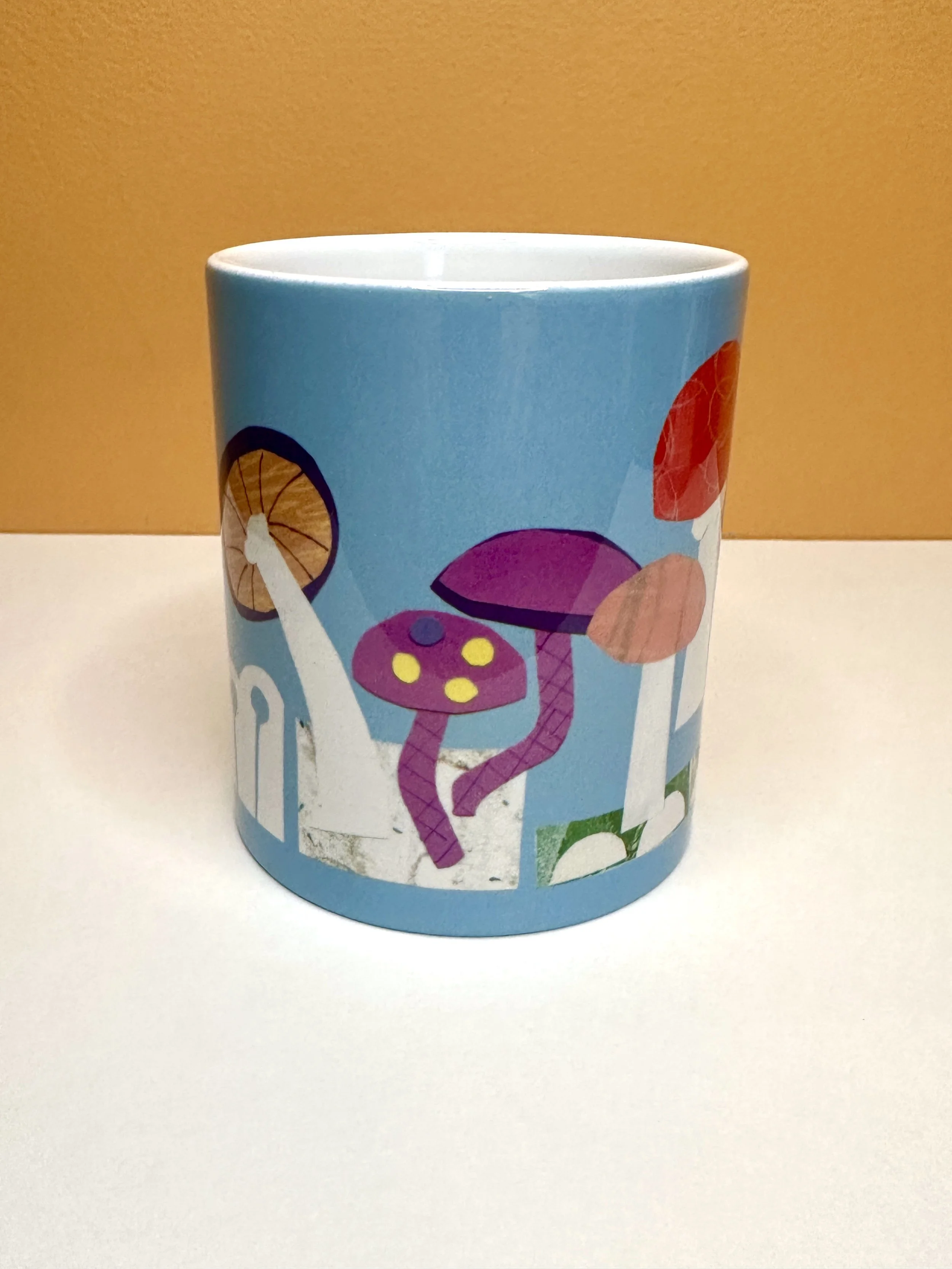 mushroom mug middle view.jpg