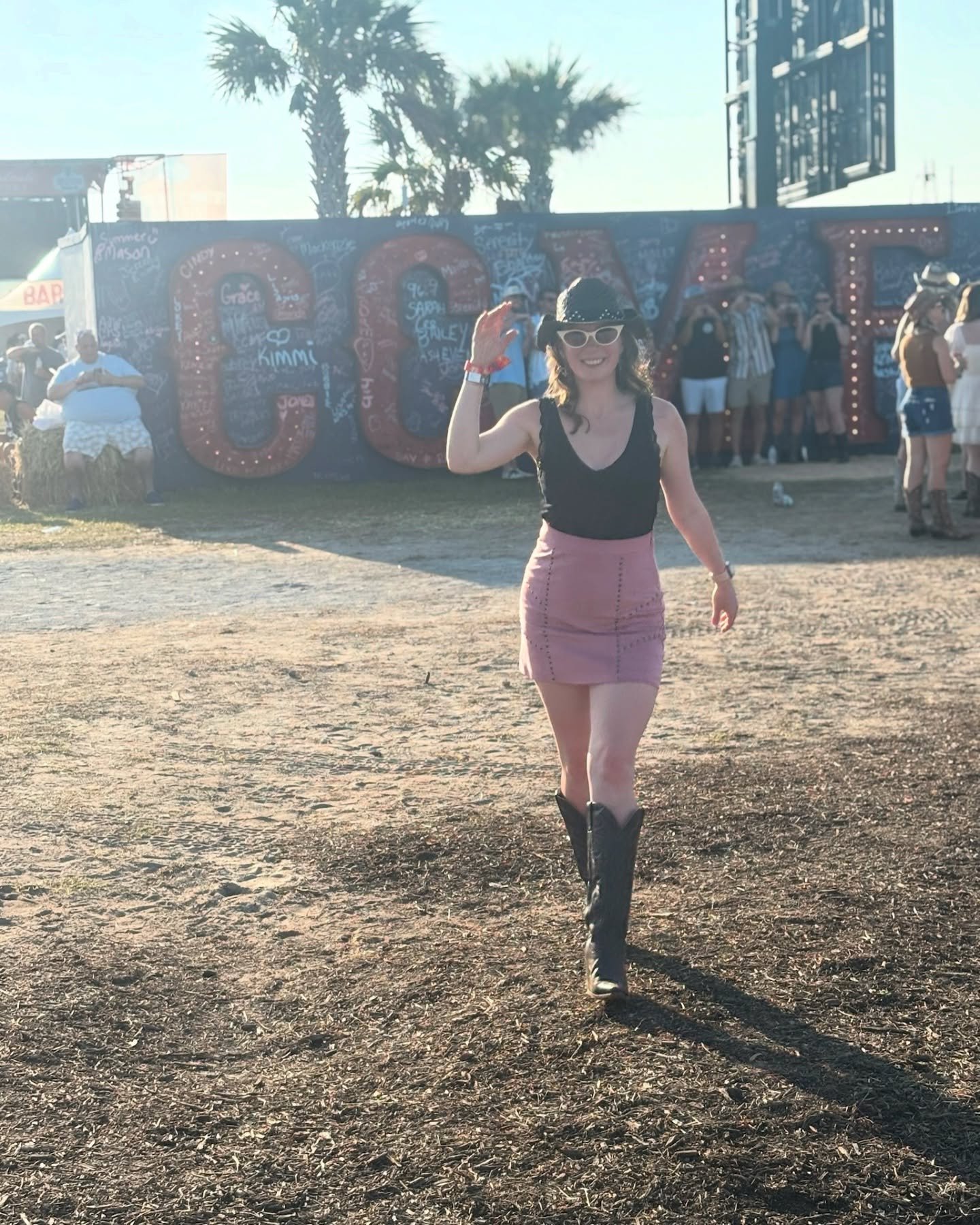 Back in my natural habitat . 🤠
