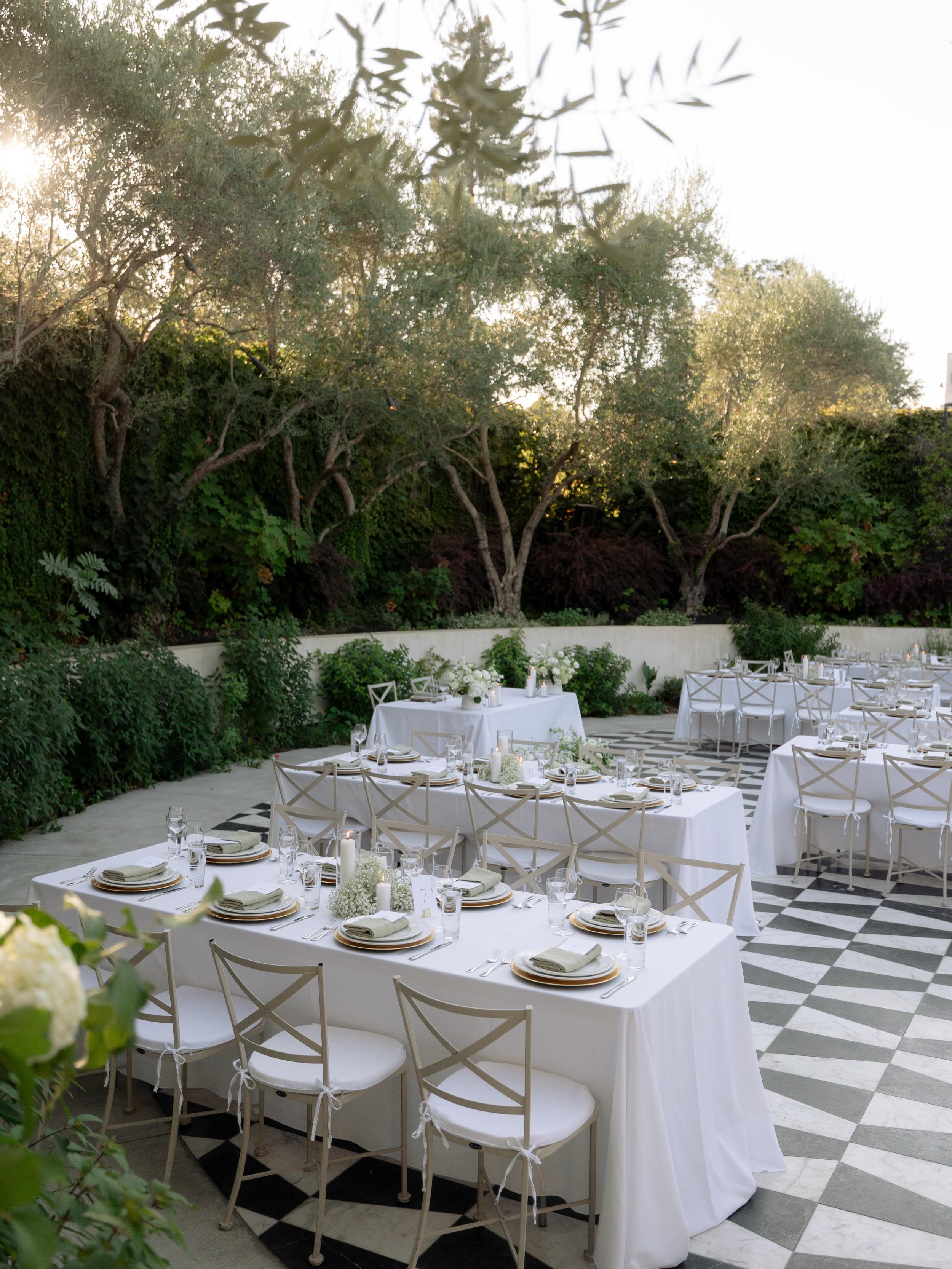 Patio wedding cocktail hour in the garden. Vows and reception on the patio. One unforgettable wedding! 🤍