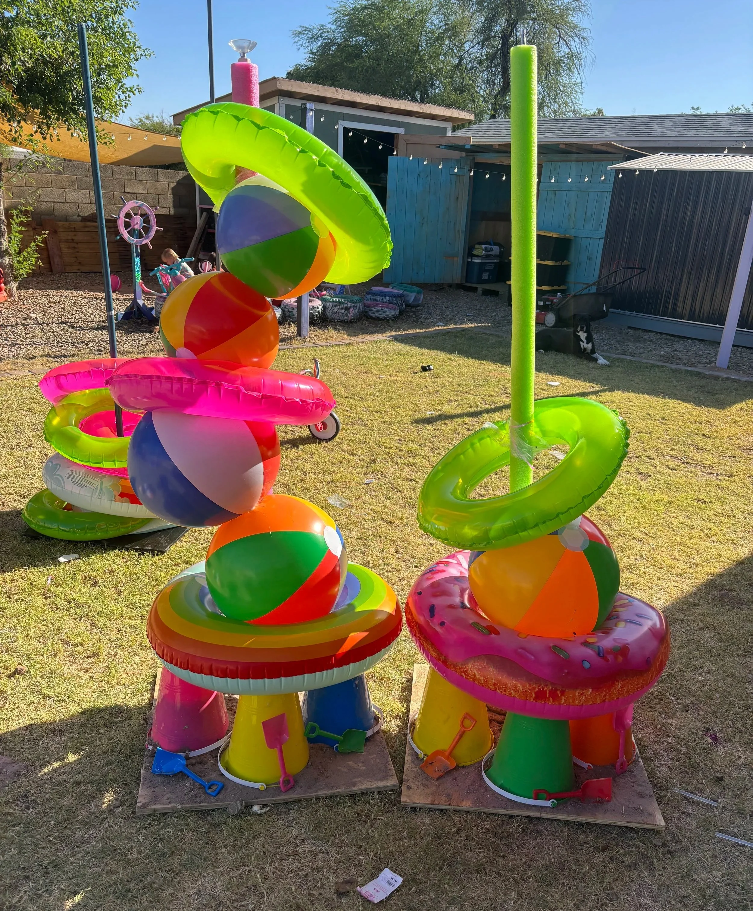 Building the base! Watch this balloon column come to life one layer at a time — all about the balance, colors, and behind-the-scenes magic