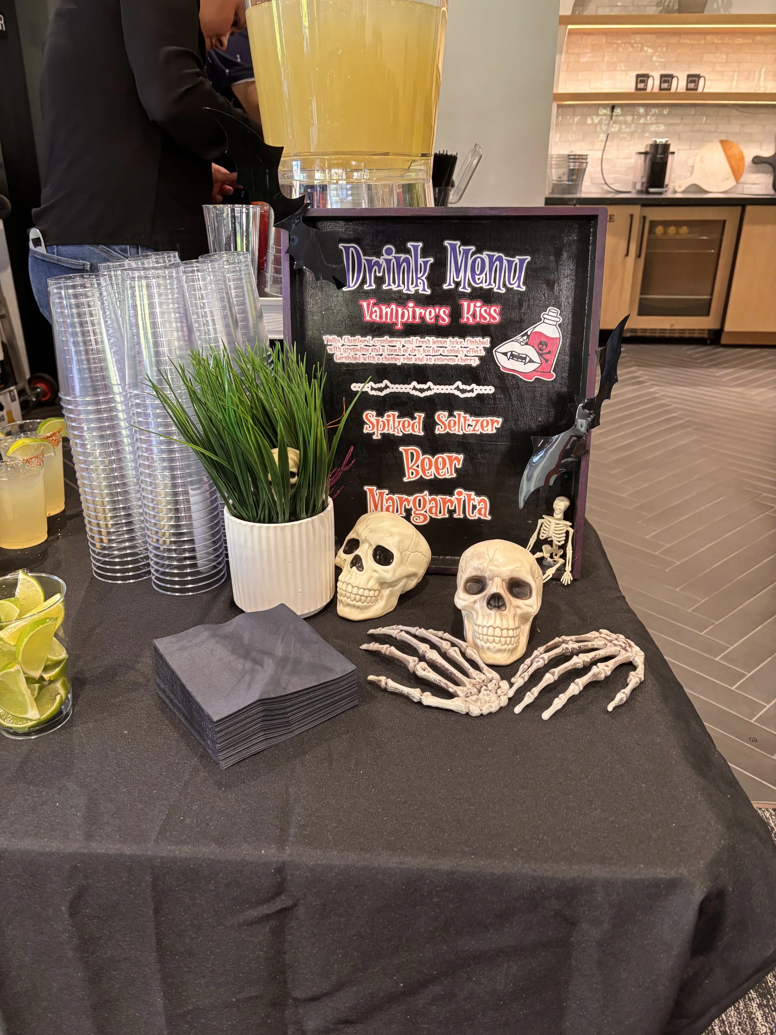 Modern Chic Halloween