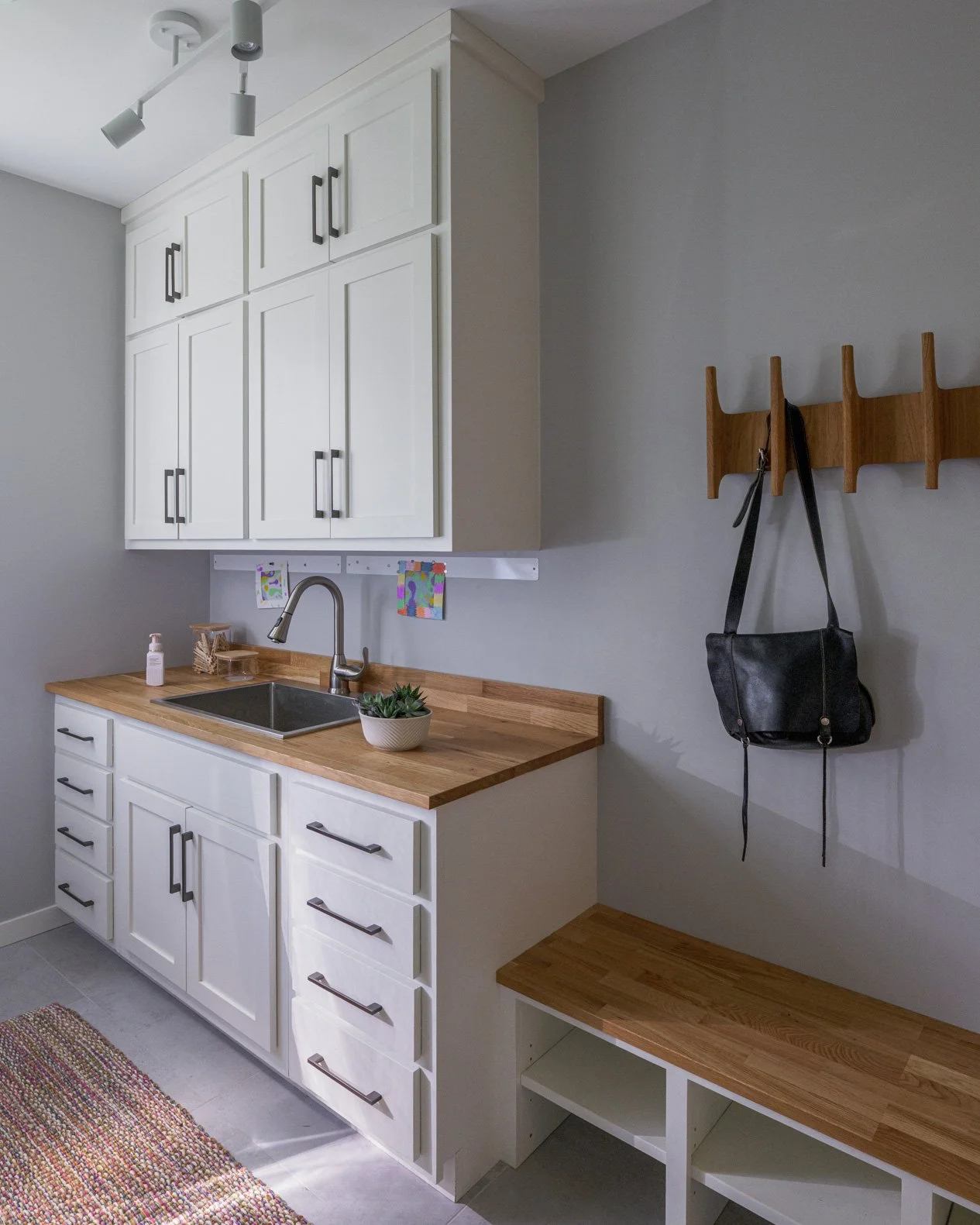 mudroom-with-sink.jpg