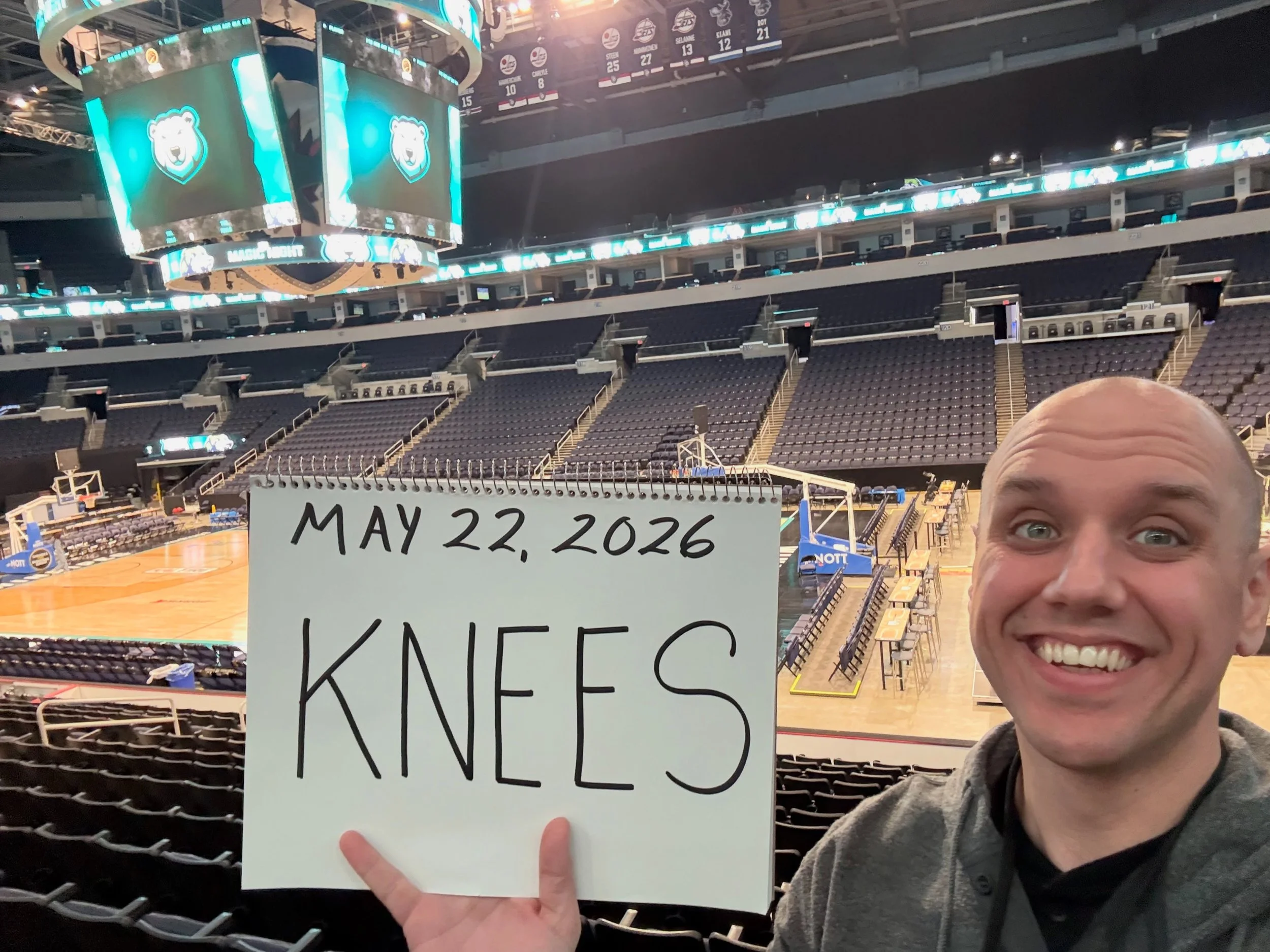 Thank you @wpgseabears for bringing me out to perform at the halftime show tonight! I had an ABSOLUTE BLAST! 

Also, thank you for thinking of the word KNEES tonight! 

Until next time, Winnipeg! 

#wpgseabears #halftimeshow #mindreader