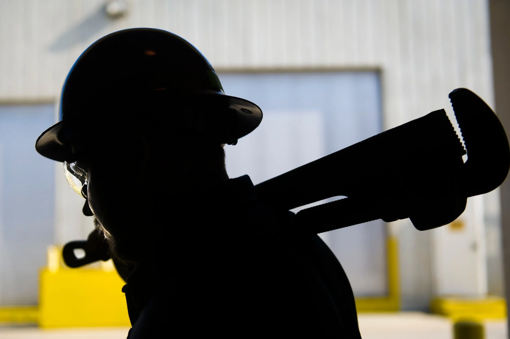 Silhouette worker for Industrial photography assignment for Alta Gas in San Diego–Ed Carreon Photography