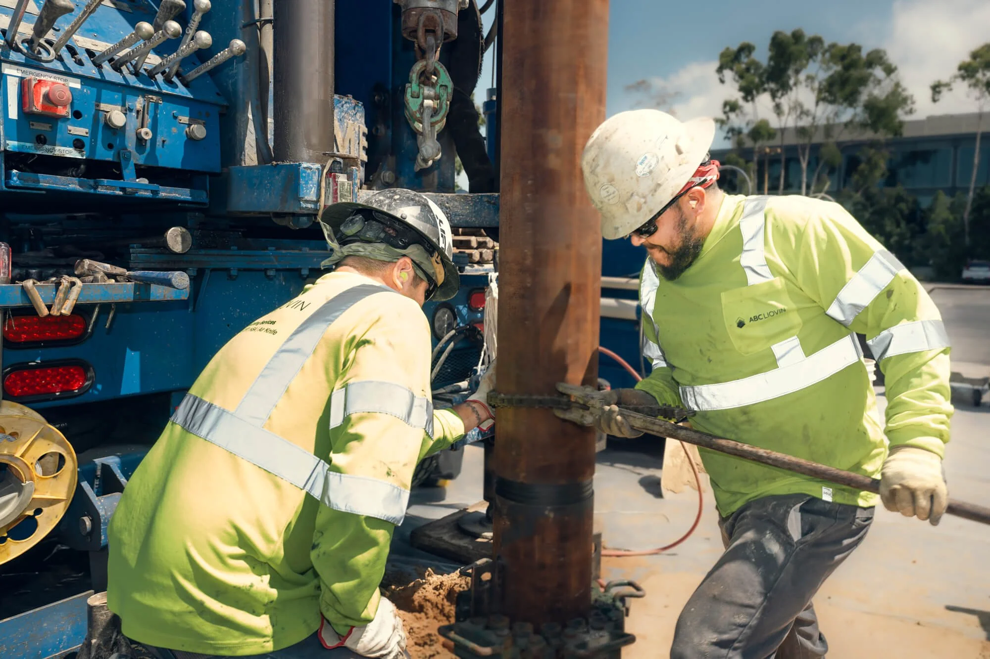 Drilling operators are placing drill pipe for testing groundwater in Los Angeles. 