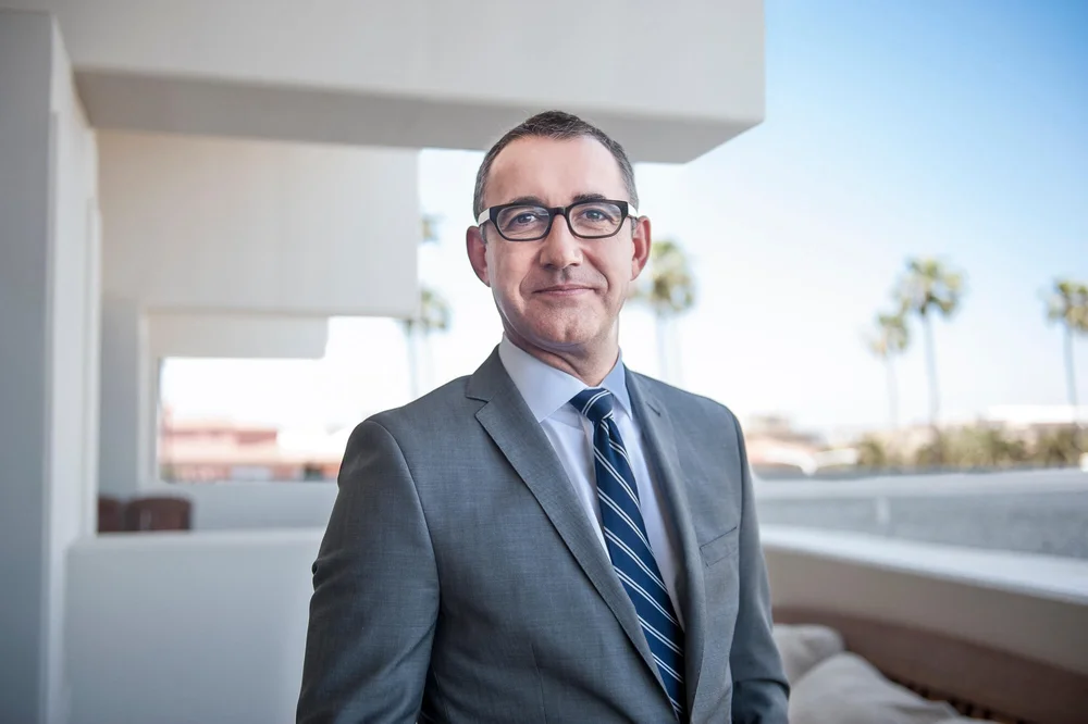 environmental-portraits-as-alternative-to-corporate-headshots-002