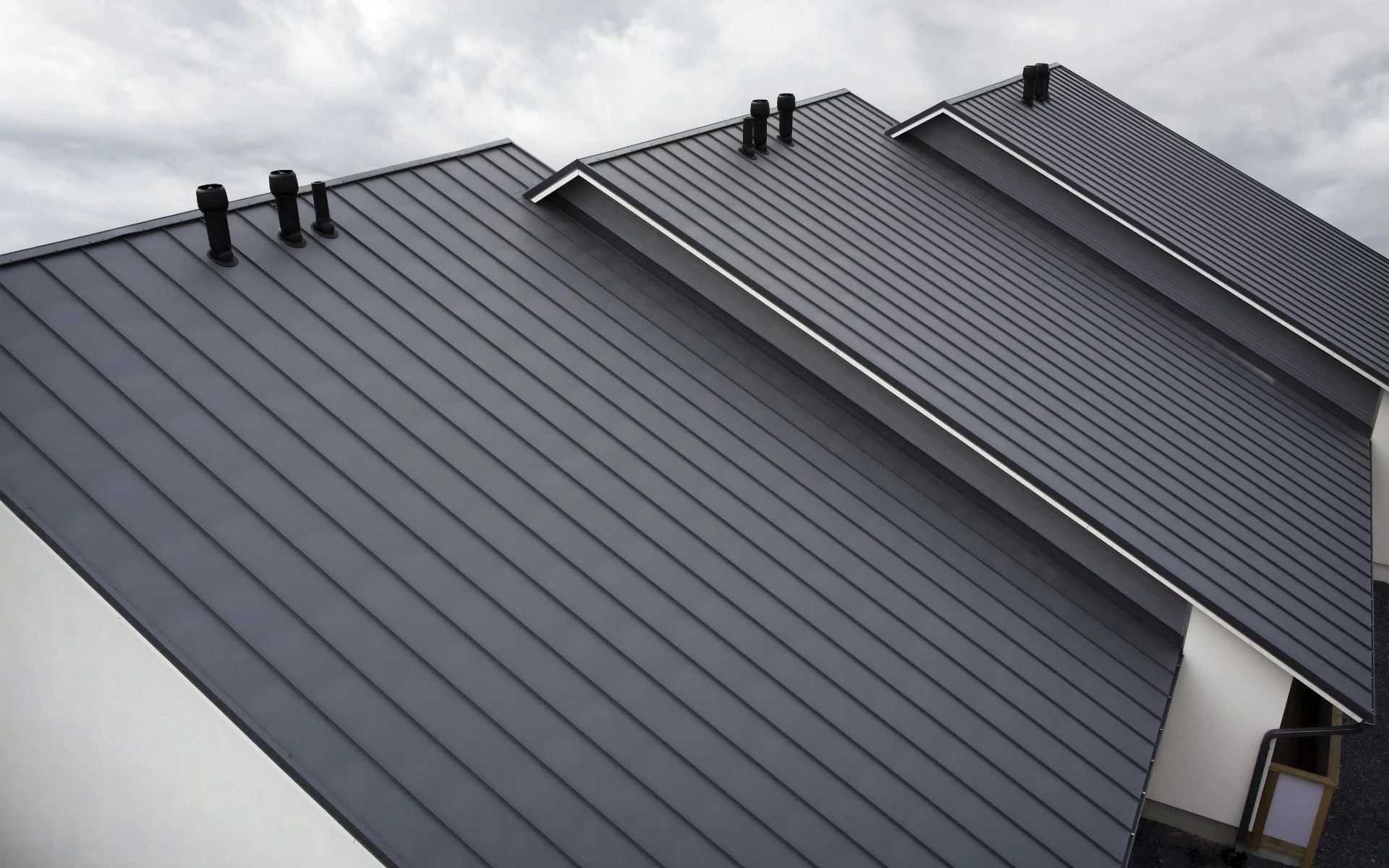 Metal Roofing in Redmond Oregon by Tin Shield Roofing