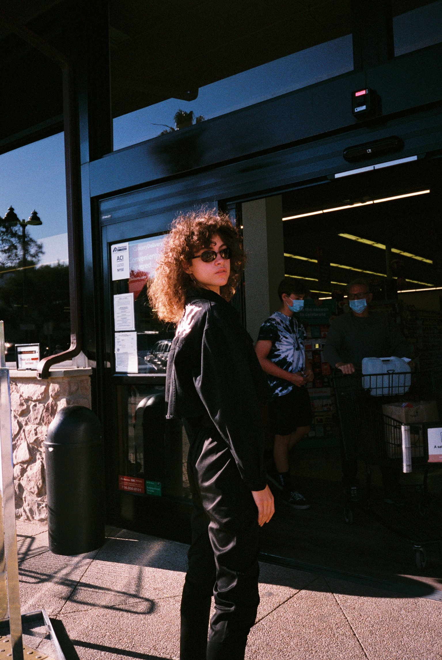 IAN777003166-R1-040-18A.JPG