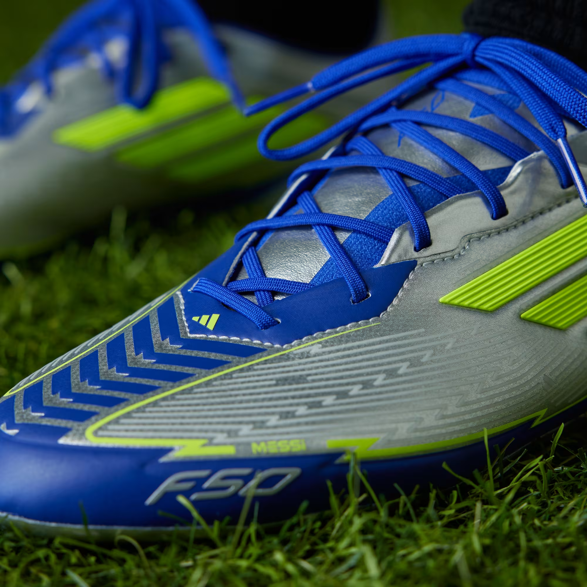 F50_Elite_Messi_Firm_Ground_Cleats_Silver_IH0915_HM8.png