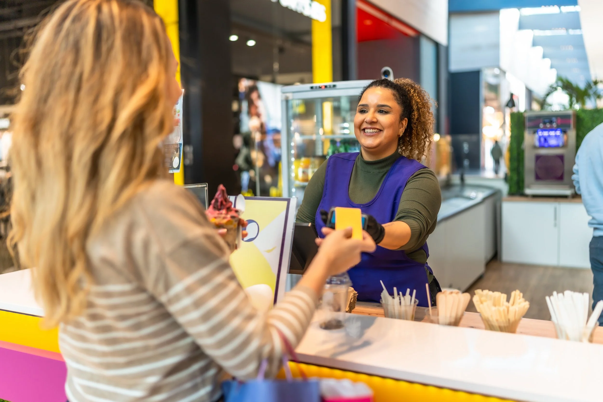 Trade Show Booths for the Food and Beverage Industry: Design Strategies That Drive Buyer Orders