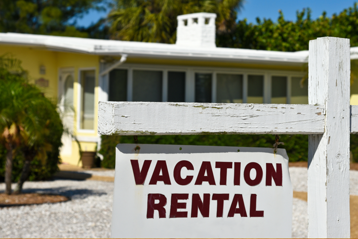 Short-Term Rentals &amp; Local Ordinances: Florida vs. NYC