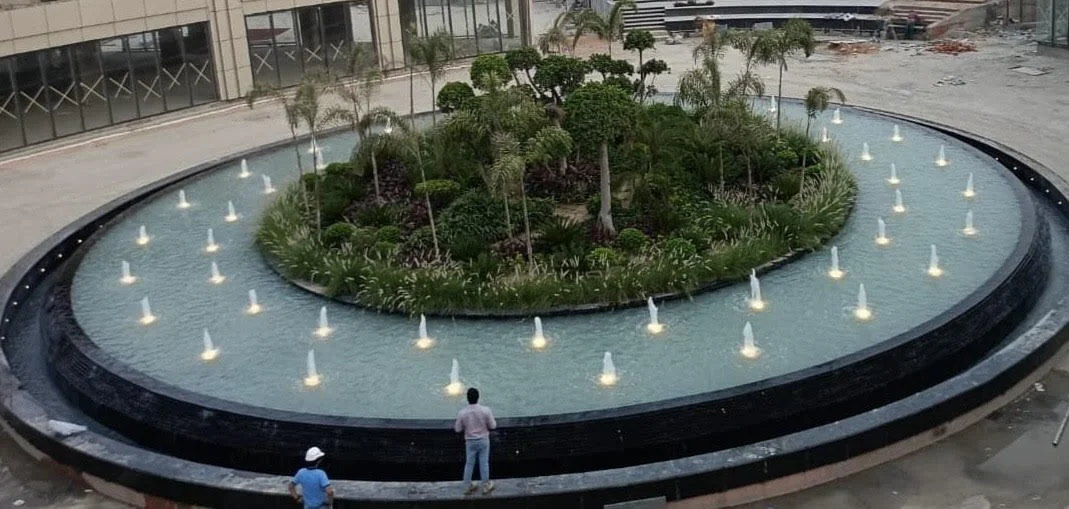 Bhutani Grandthum.jpg