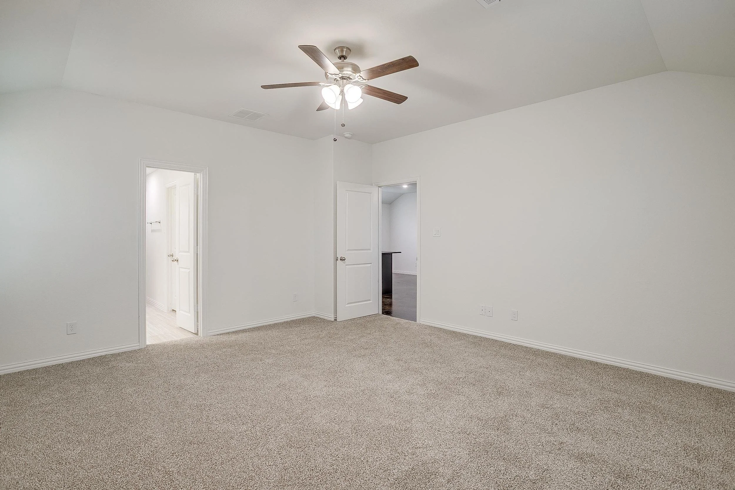 5716 High Plains Trail (19 of 41).jpg