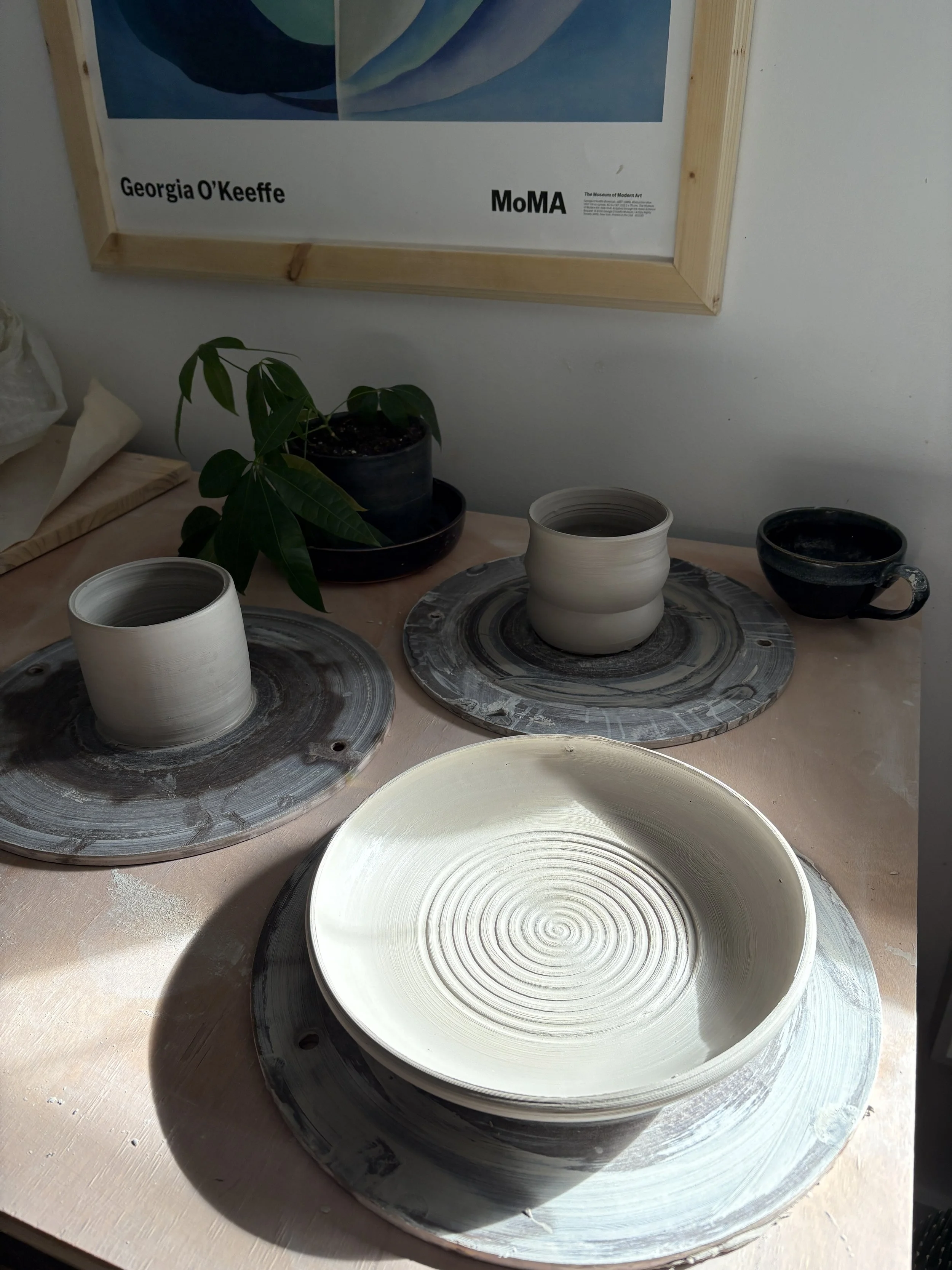 Ceramic pots