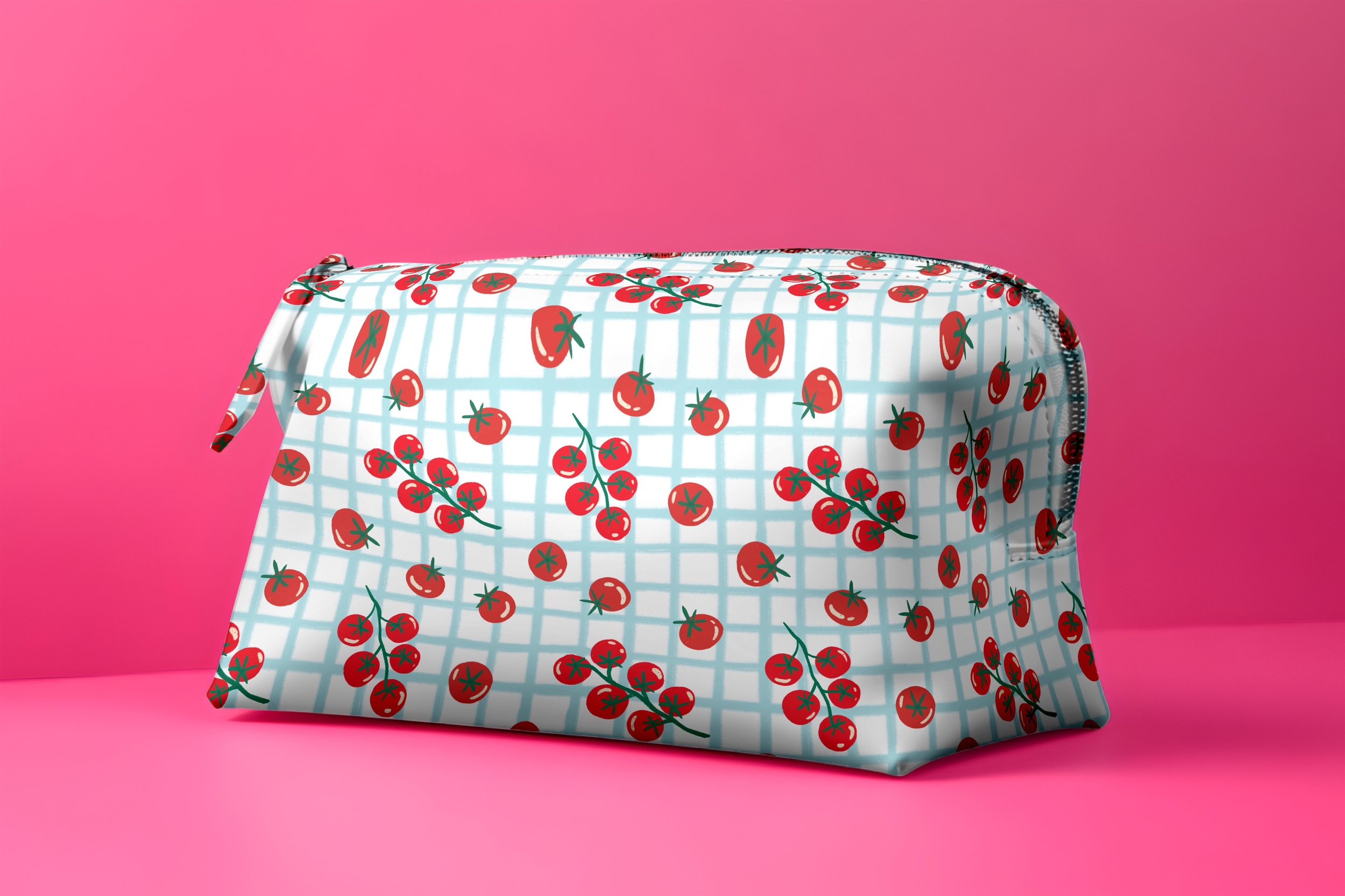 Mockup__cosmetics_bag_with-studio-background.jpg