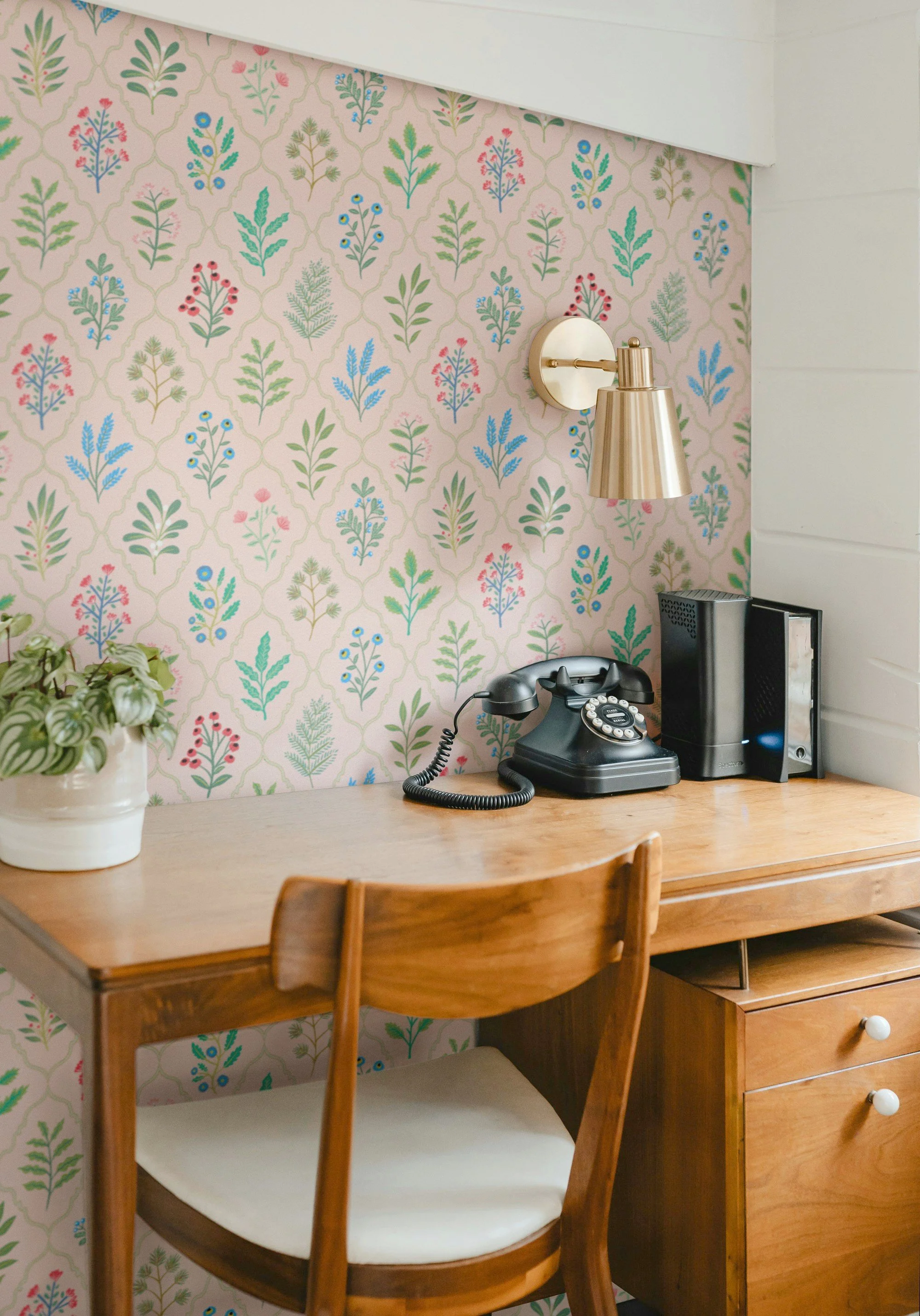 Wallpaper-Mockup_Cabin-Office-01.jpg