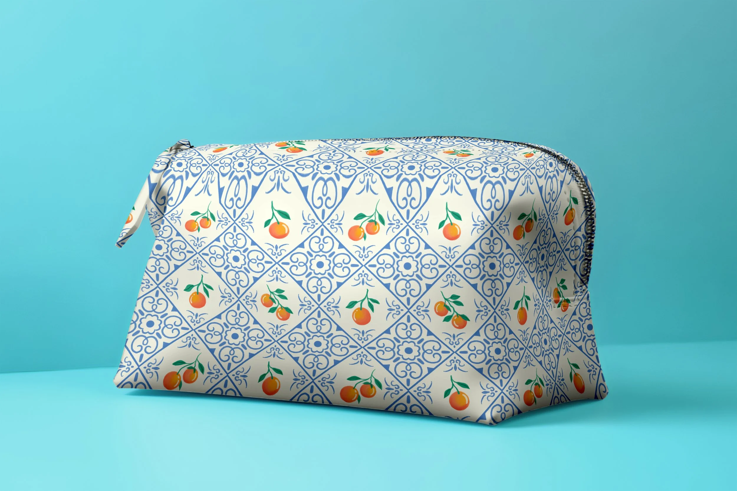 Mockup__cosmetics_bag_with-studio-background.jpg