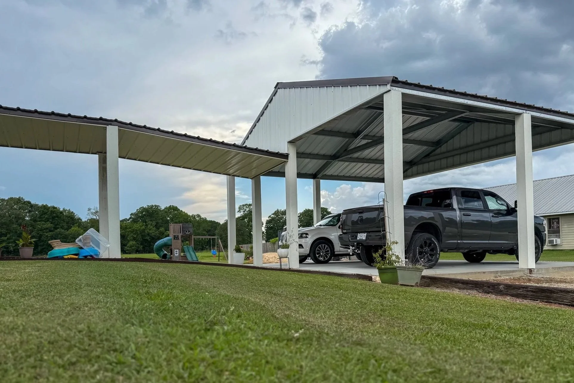 custom-metal-carport-covered-parking-bj-metal-buildings-louisiana.jpg.jpg