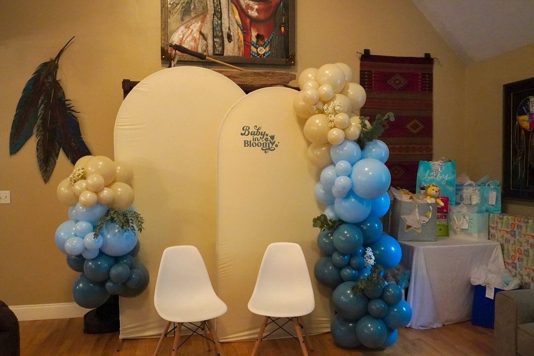 🎉 Ready to welcome a baby boy in style! Our latest fringe wall and rounded arch combo with balloon decor, topped with custom vinyl, made this celebration one for the books. 🥳 Every detail was a labor of love, and we can&rsquo;t wait to create somet