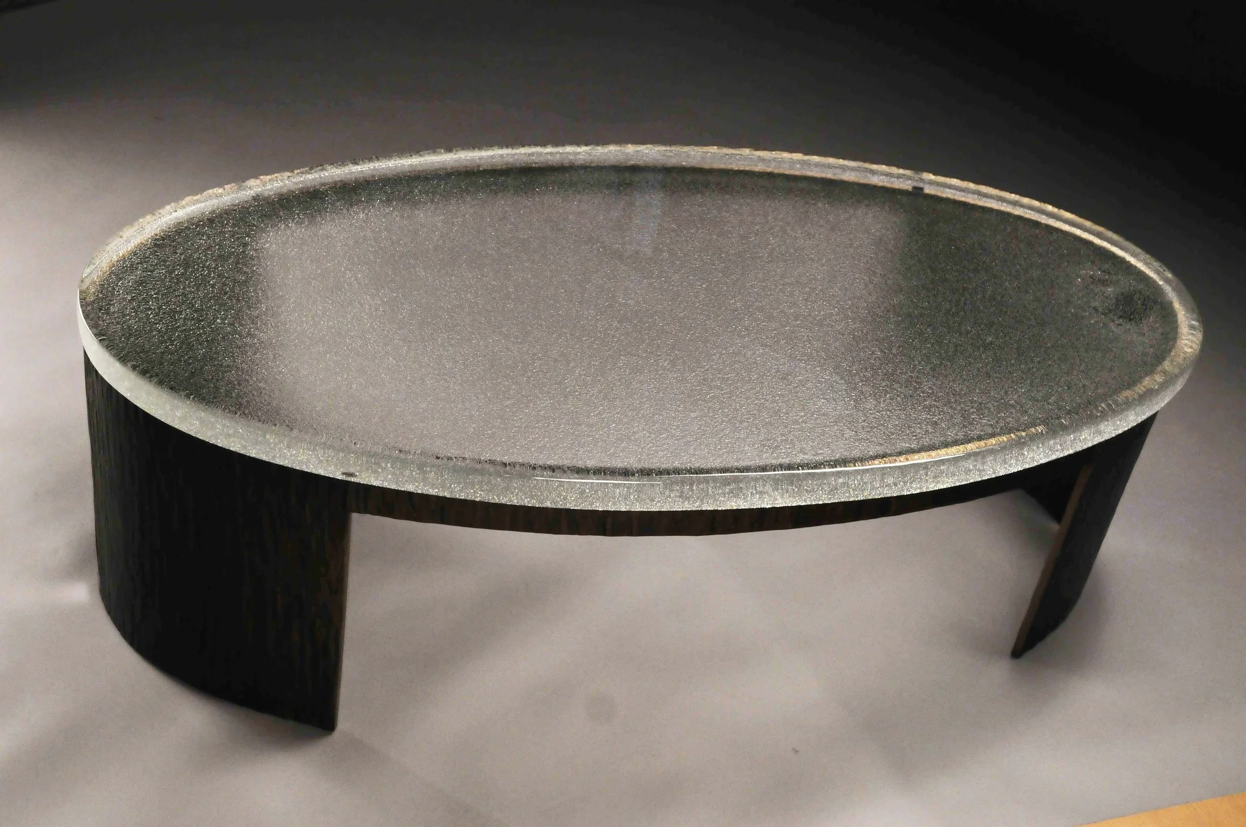 Cast+glass+coffee+table+top+with+bronze+base-2.webp